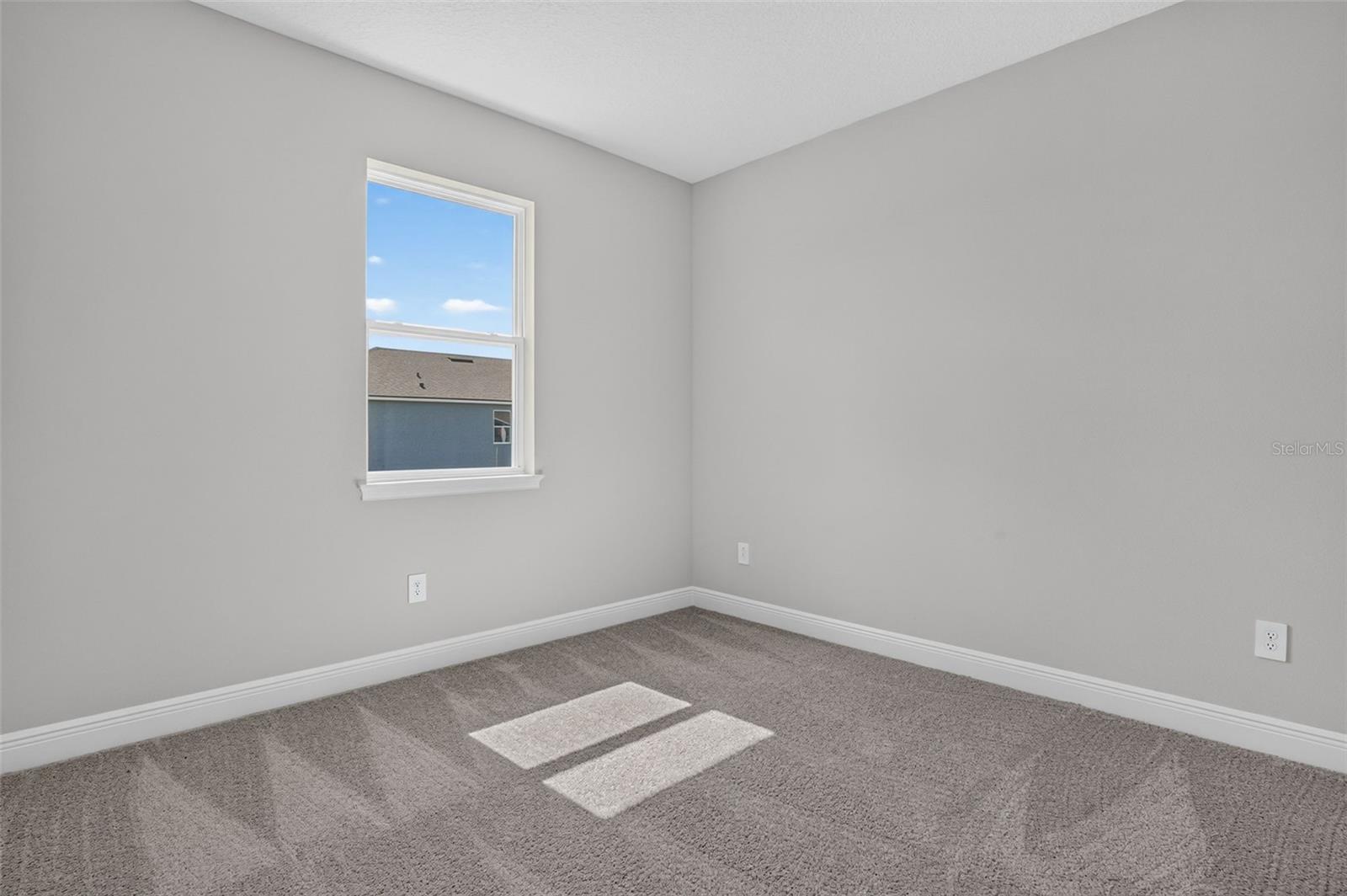 12415 51st St E Property Photo 21