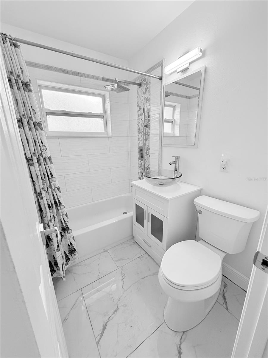 1557 Robinson Dr N Property Photo 24