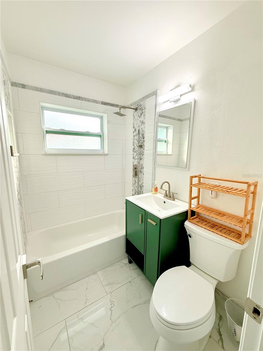 1557 Robinson Dr N Property Photo 28