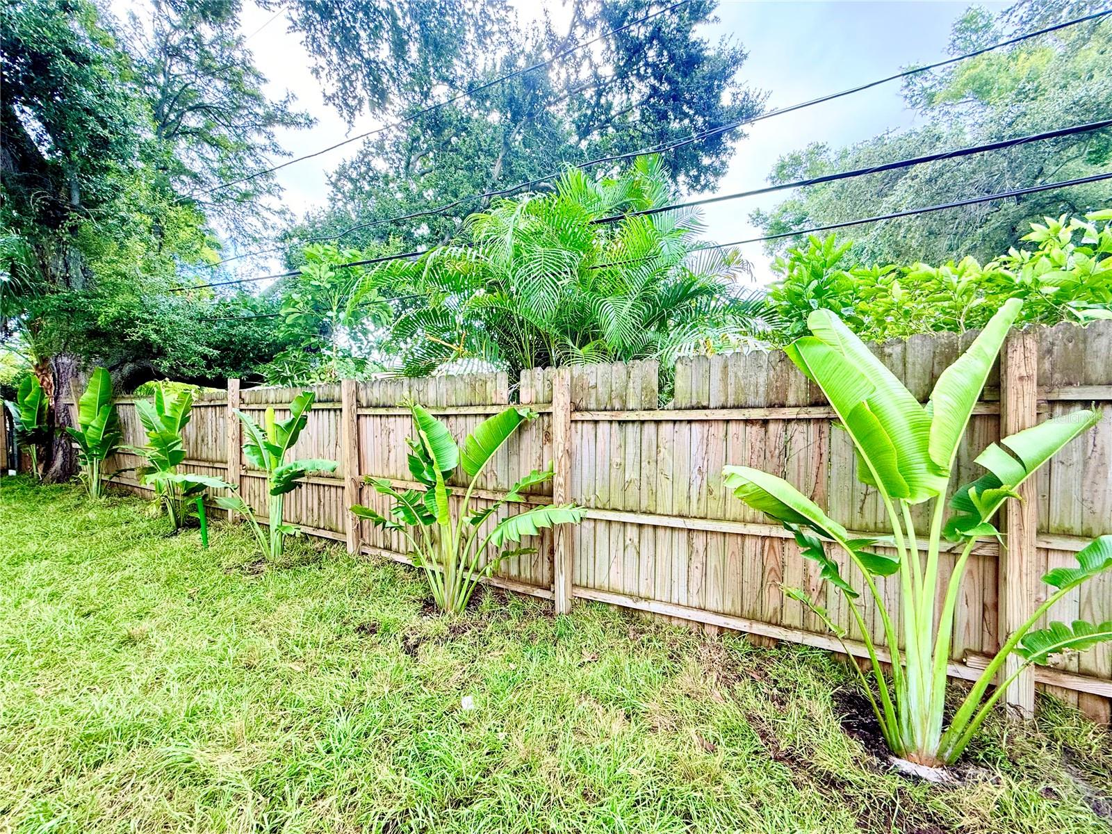 1557 Robinson Dr N Property Photo 38