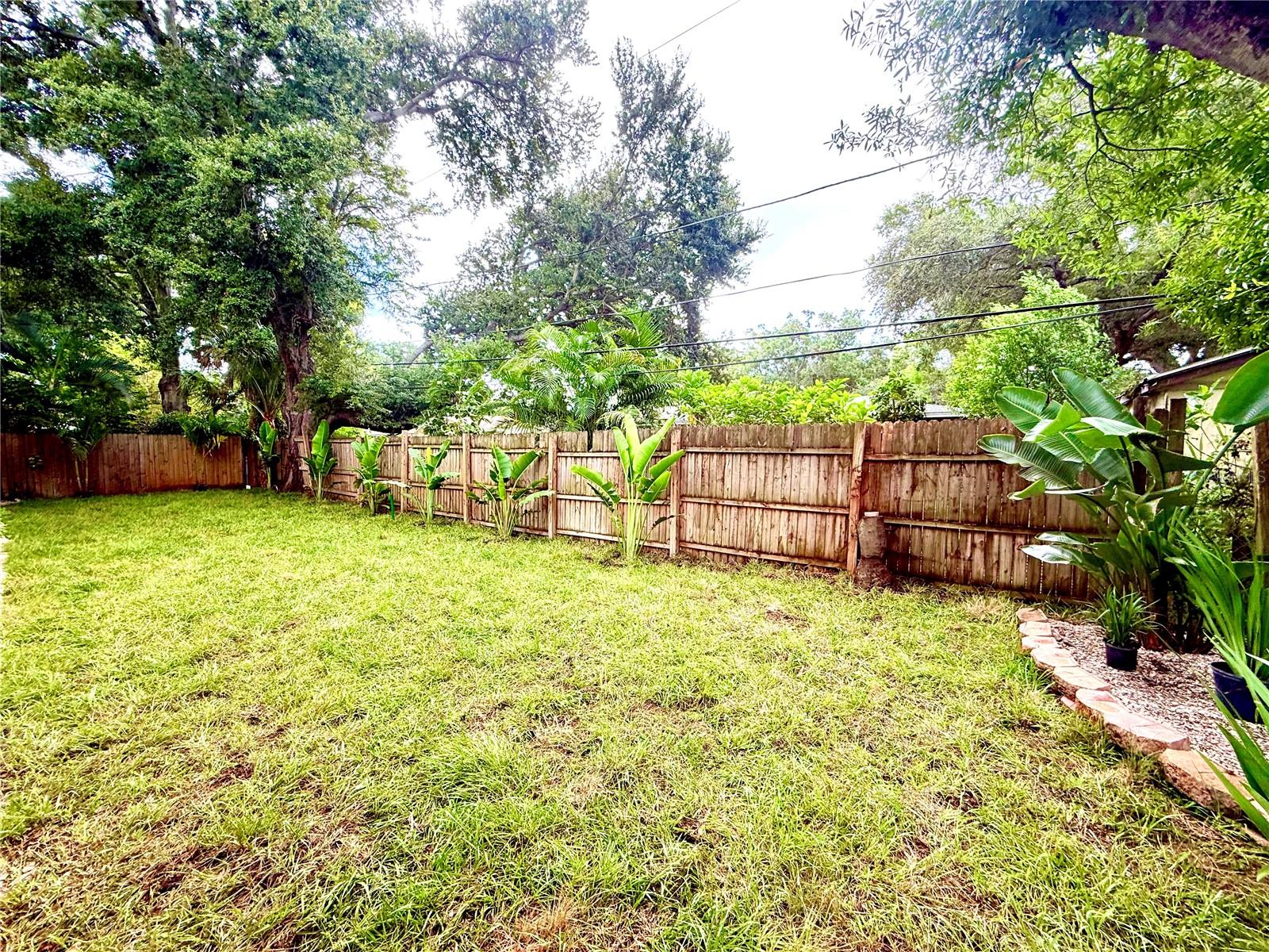 1557 Robinson Dr N Property Photo 39