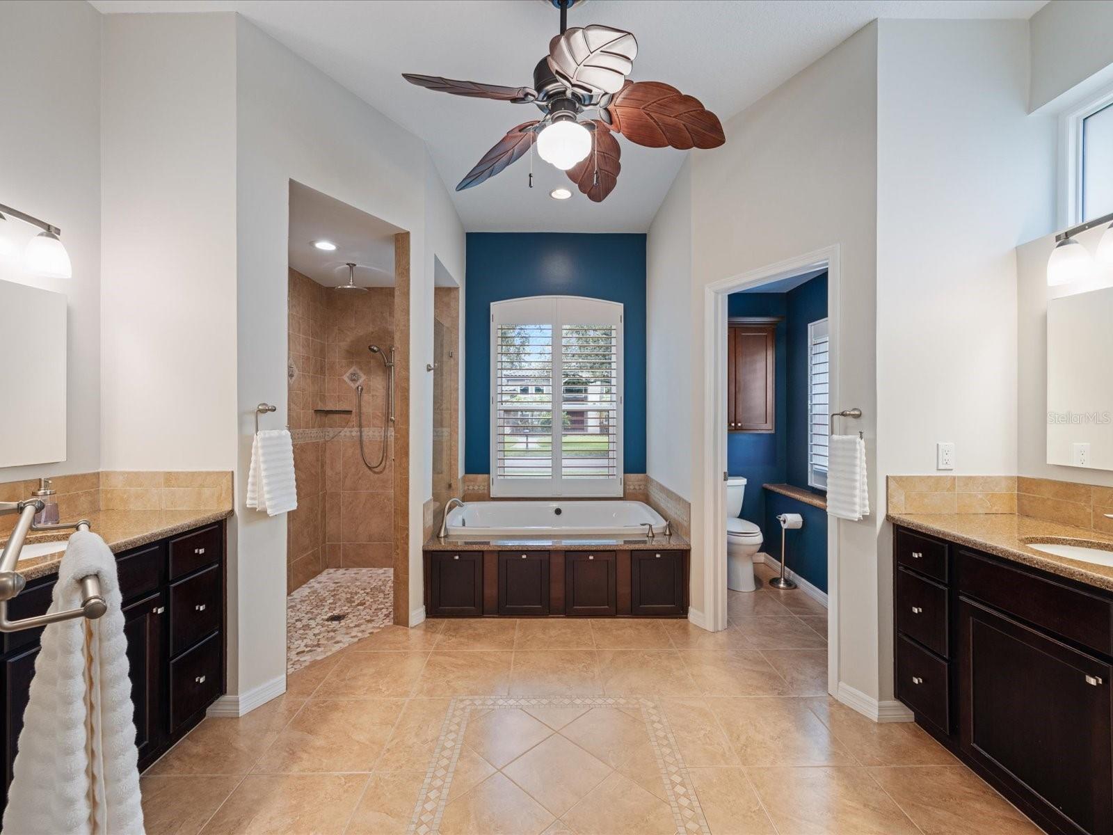 4987 Cross Pointe Dr Property Photo 16
