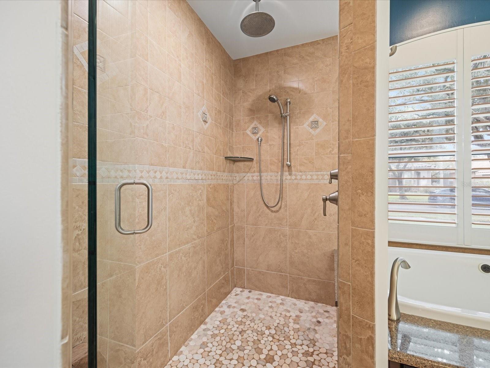 4987 Cross Pointe Dr Property Photo 17
