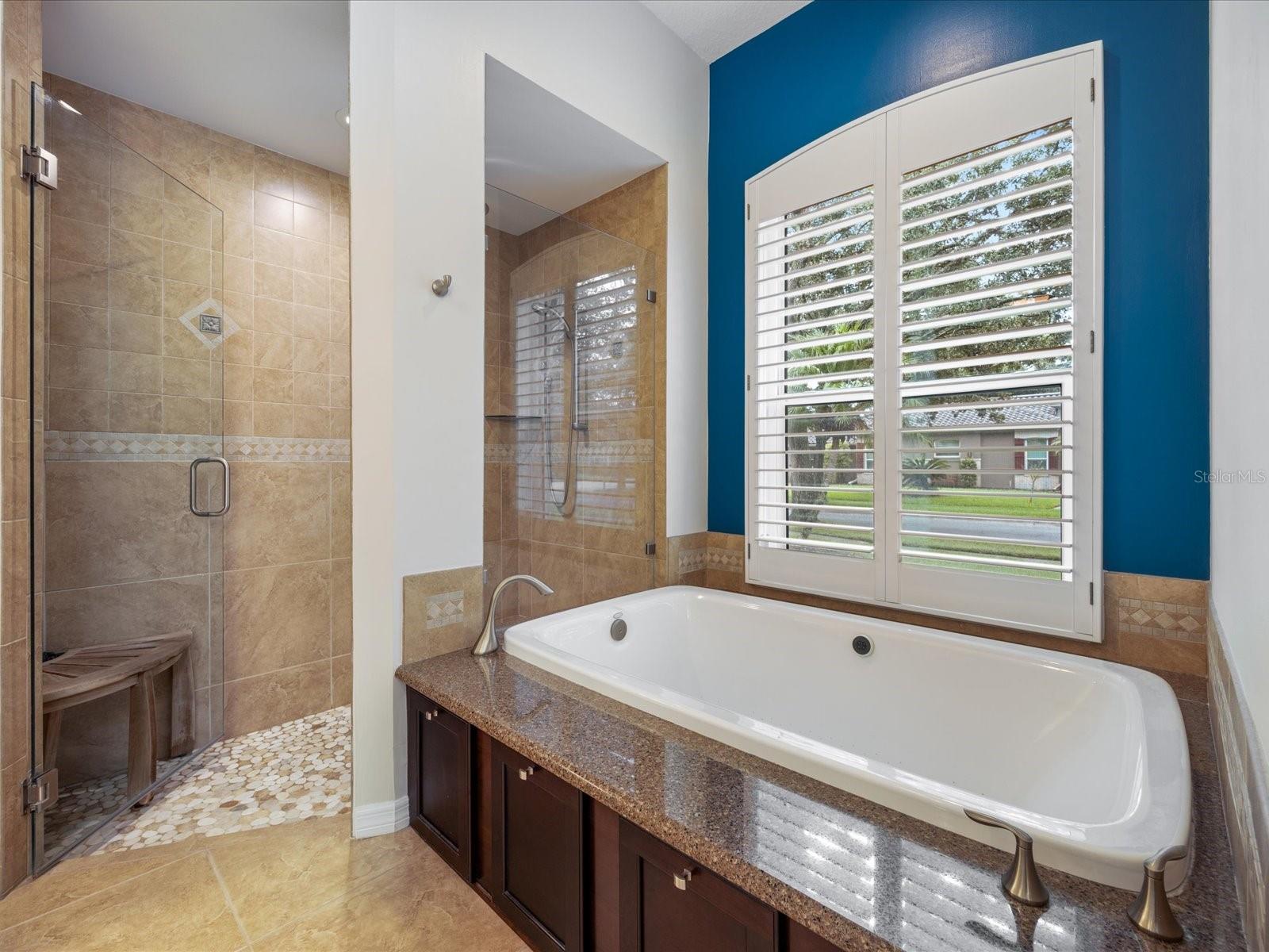 4987 Cross Pointe Dr Property Photo 18
