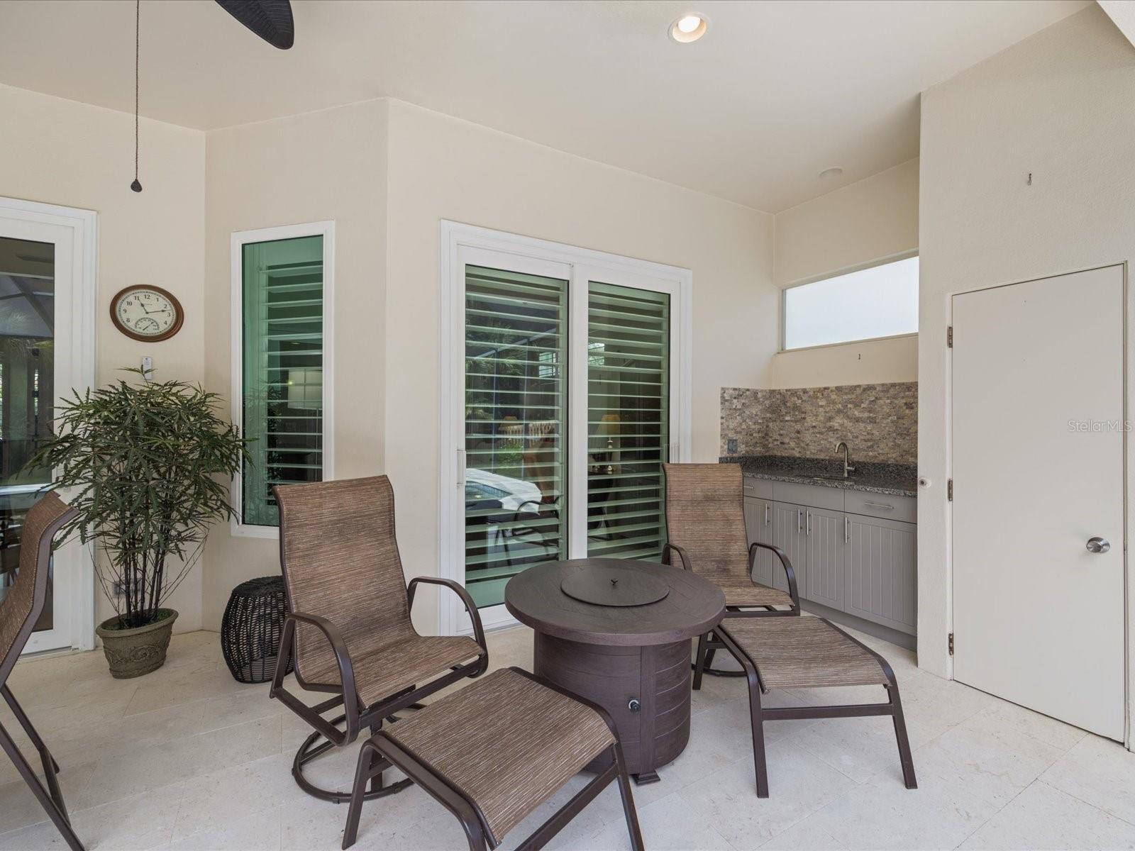 4987 Cross Pointe Dr Property Photo 46