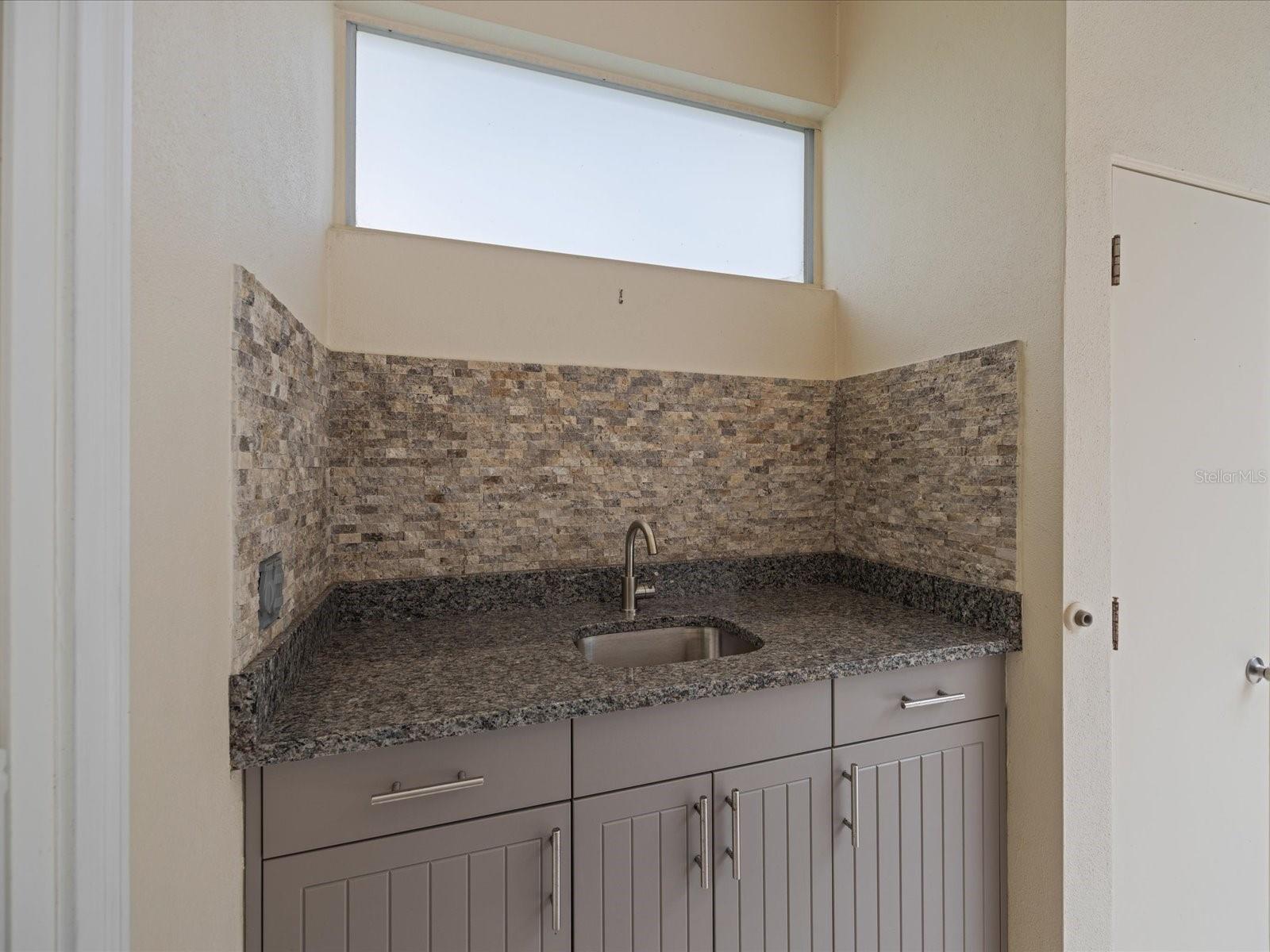 4987 Cross Pointe Dr Property Photo 47