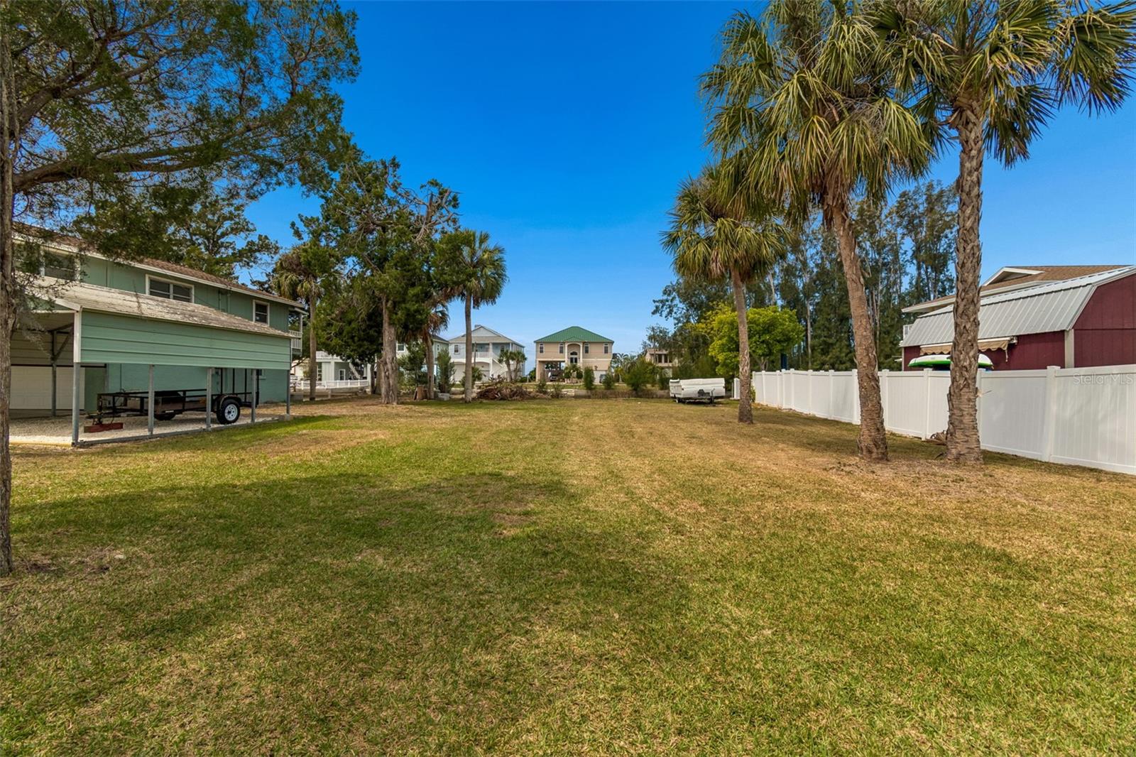 14539 Coffey Ln Property Photo 2