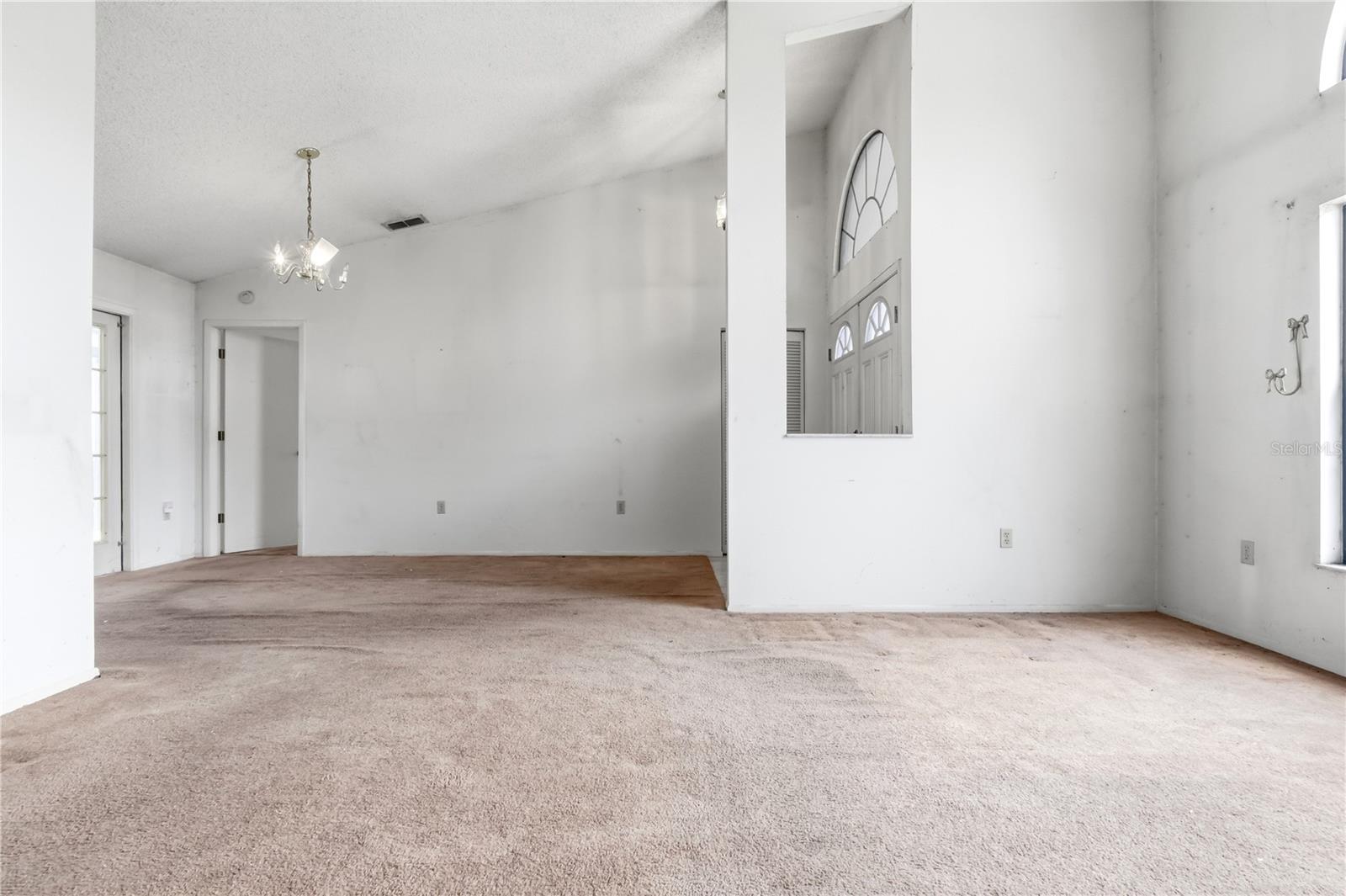 9028 Par Ct Property Photo 9