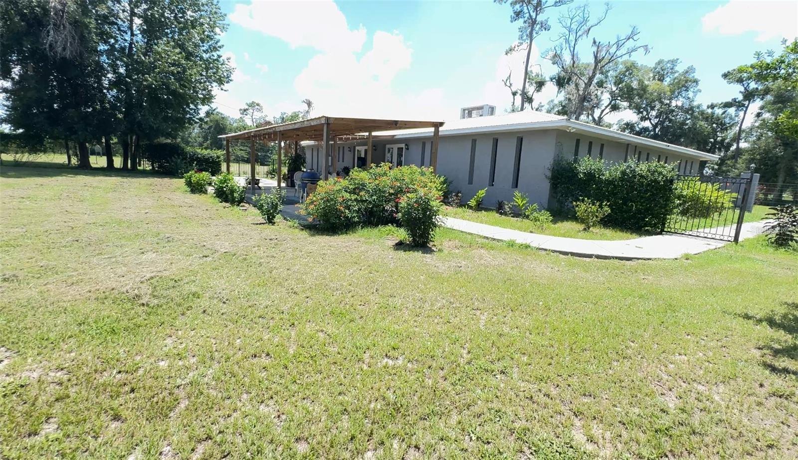 4925 N Us Highway 441 Property Photo 32