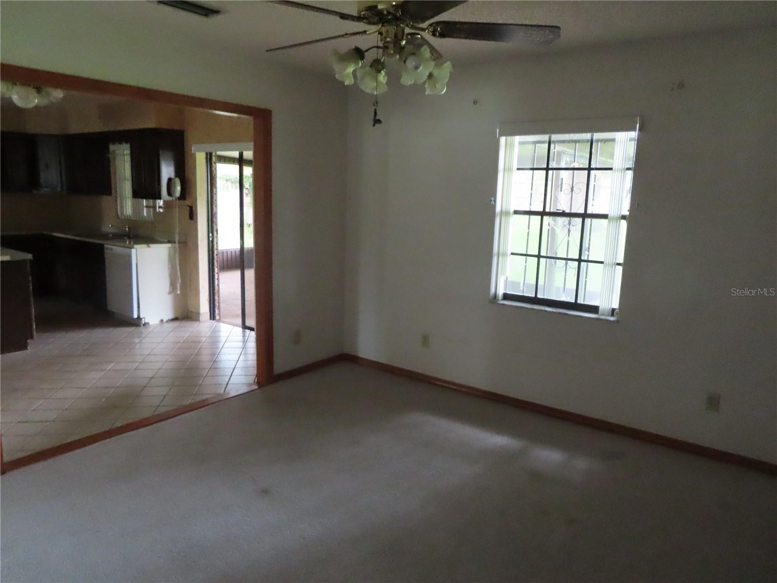 2016 Amesbury Dr Property Photo 5