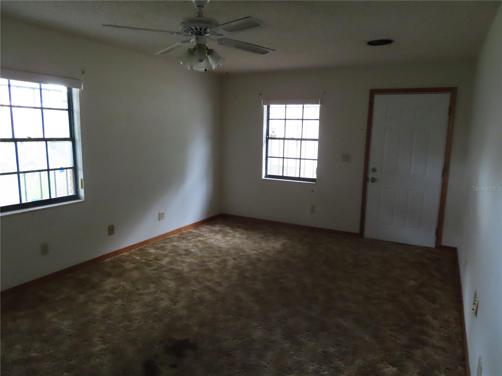 2016 Amesbury Dr Property Photo 12