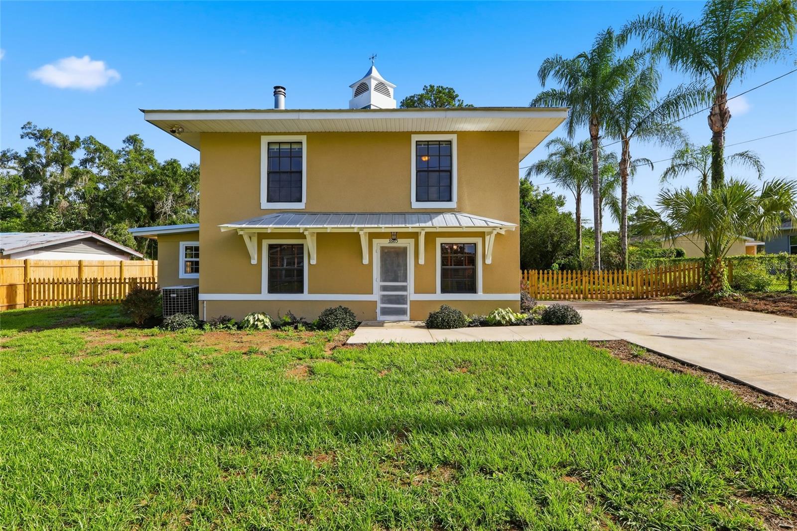 37715 Dixie Ave Property Photo 1