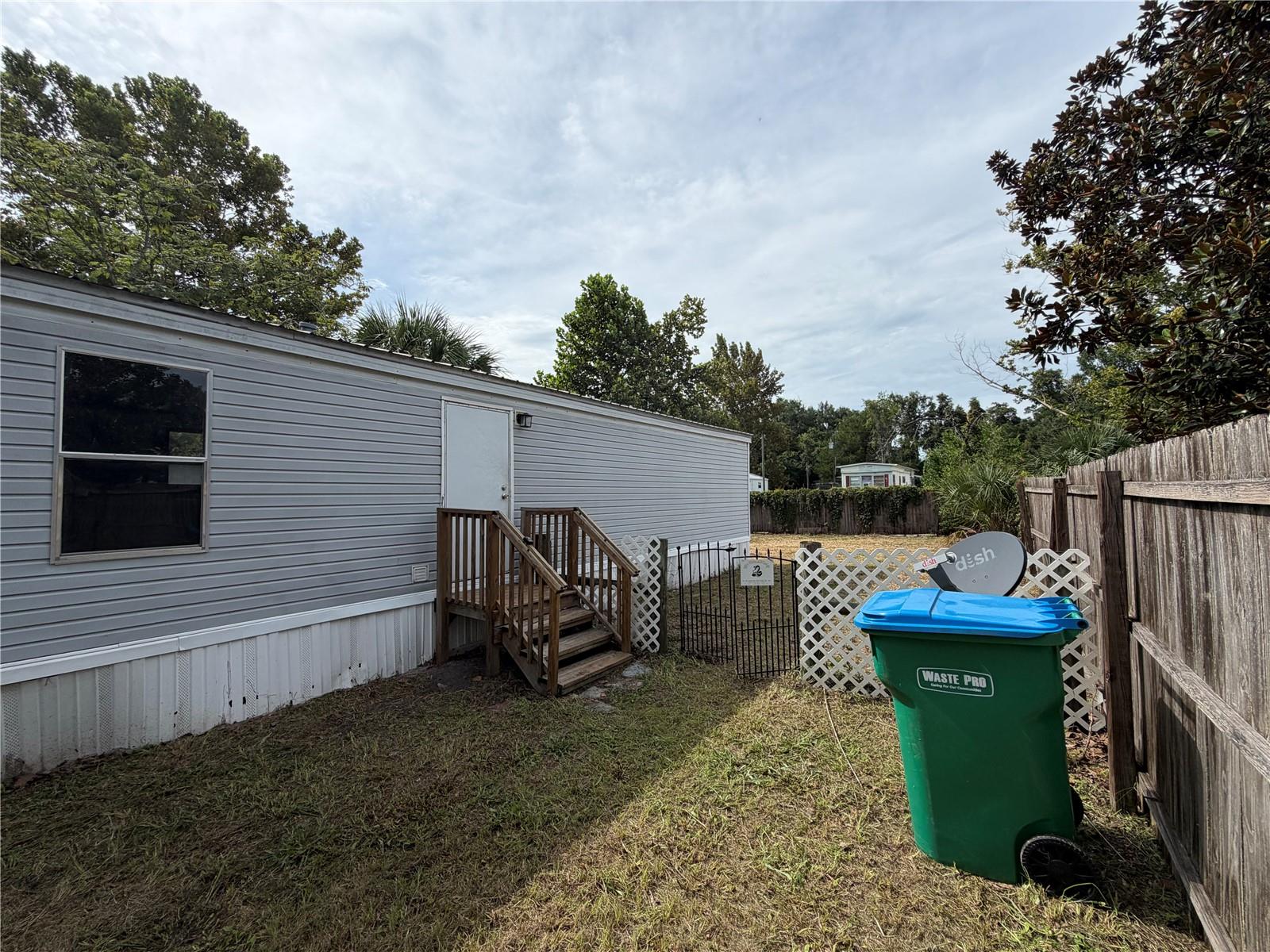 120 Ne 12 Ave Property Photo 2