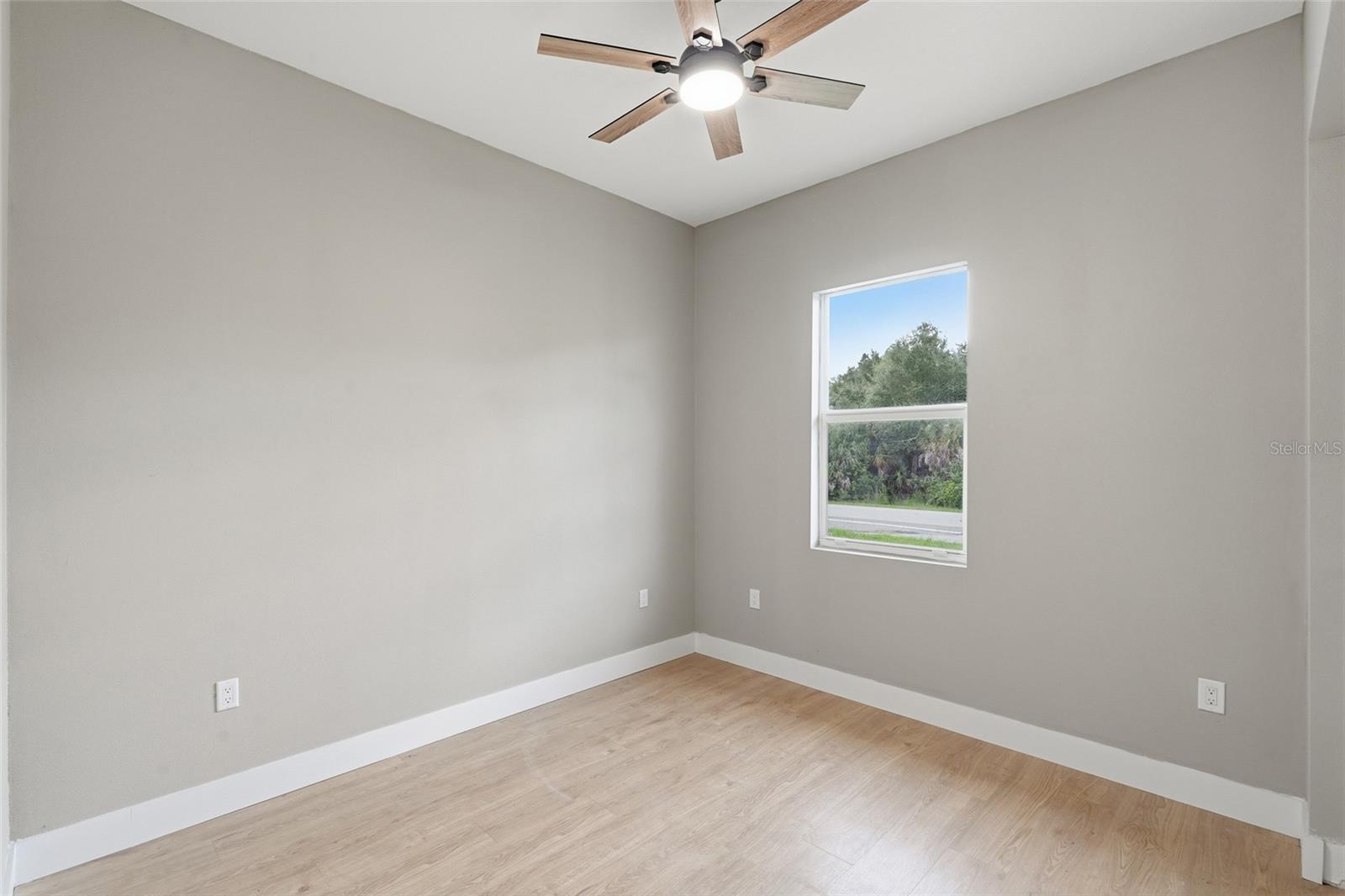 23188 Elmira Blvd Property Photo 20