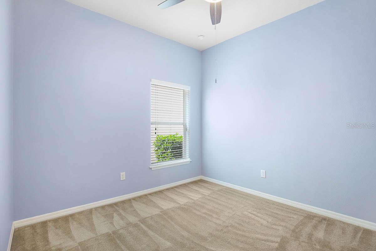 8614 Turnstone Shore Ln Property Photo 7