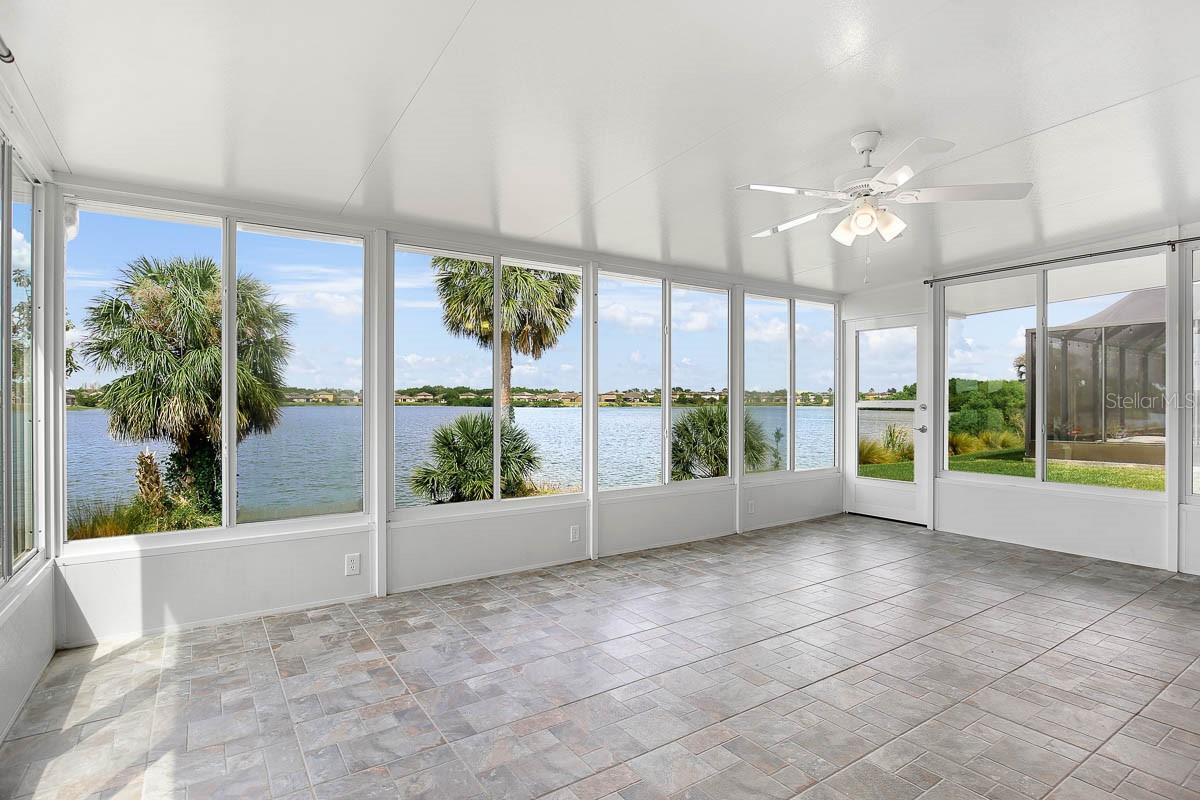 8614 Turnstone Shore Ln Property Photo 23