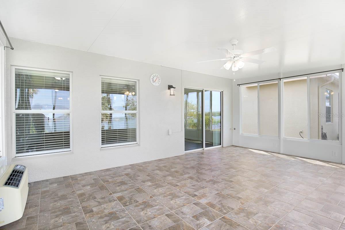 8614 Turnstone Shore Ln Property Photo 24