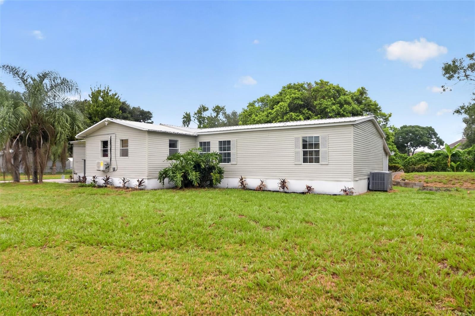 10213 Union Park Dr Property Photo 1