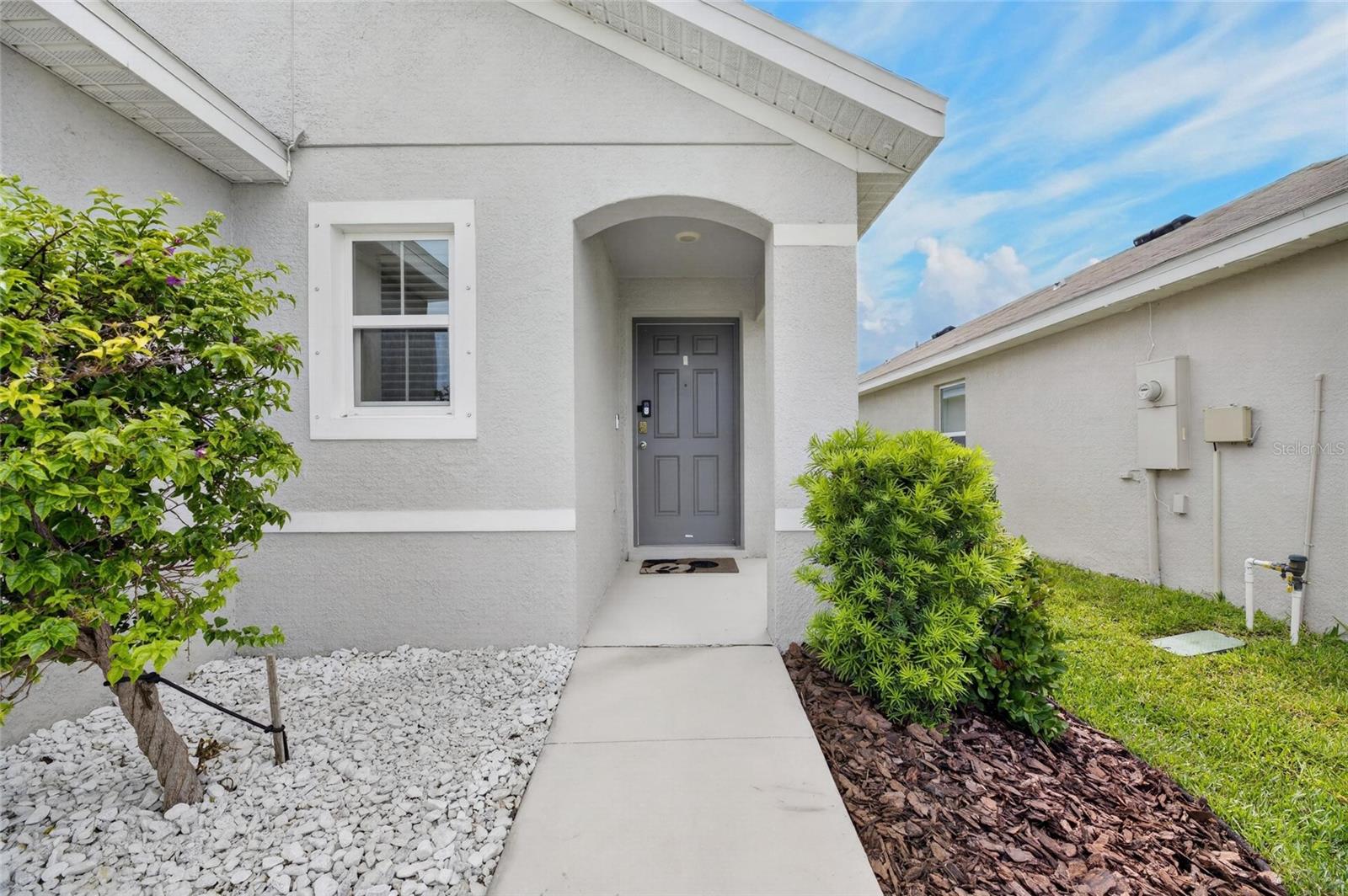 579 Olive Conch St Property Photo 4