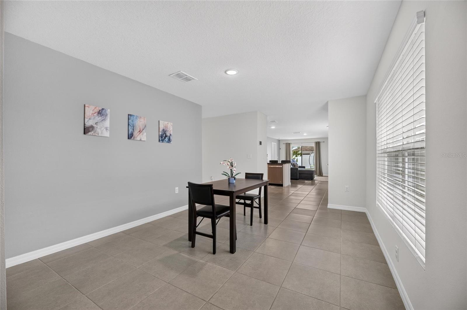 579 Olive Conch St Property Photo 6