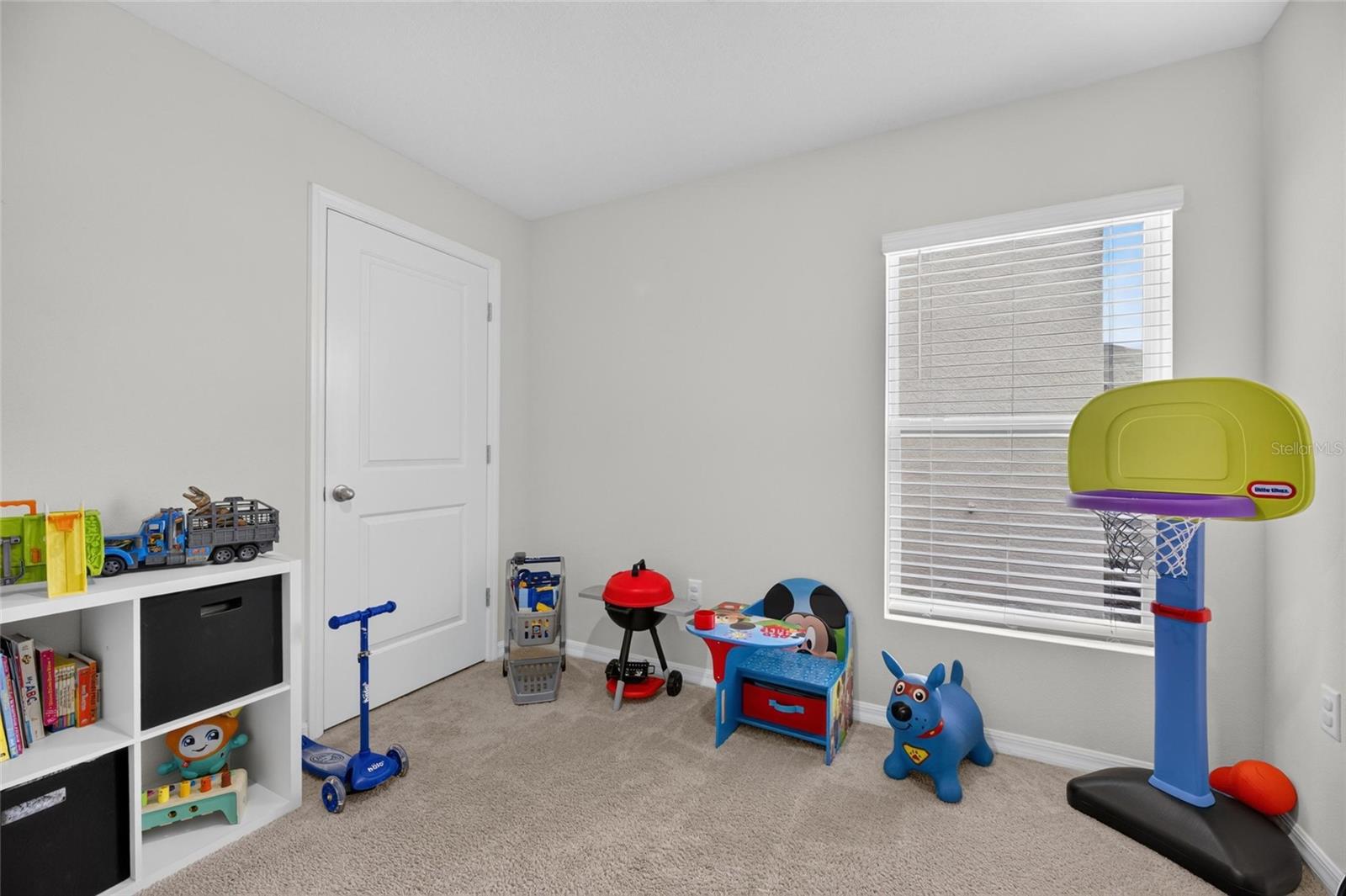 579 Olive Conch St Property Photo 13