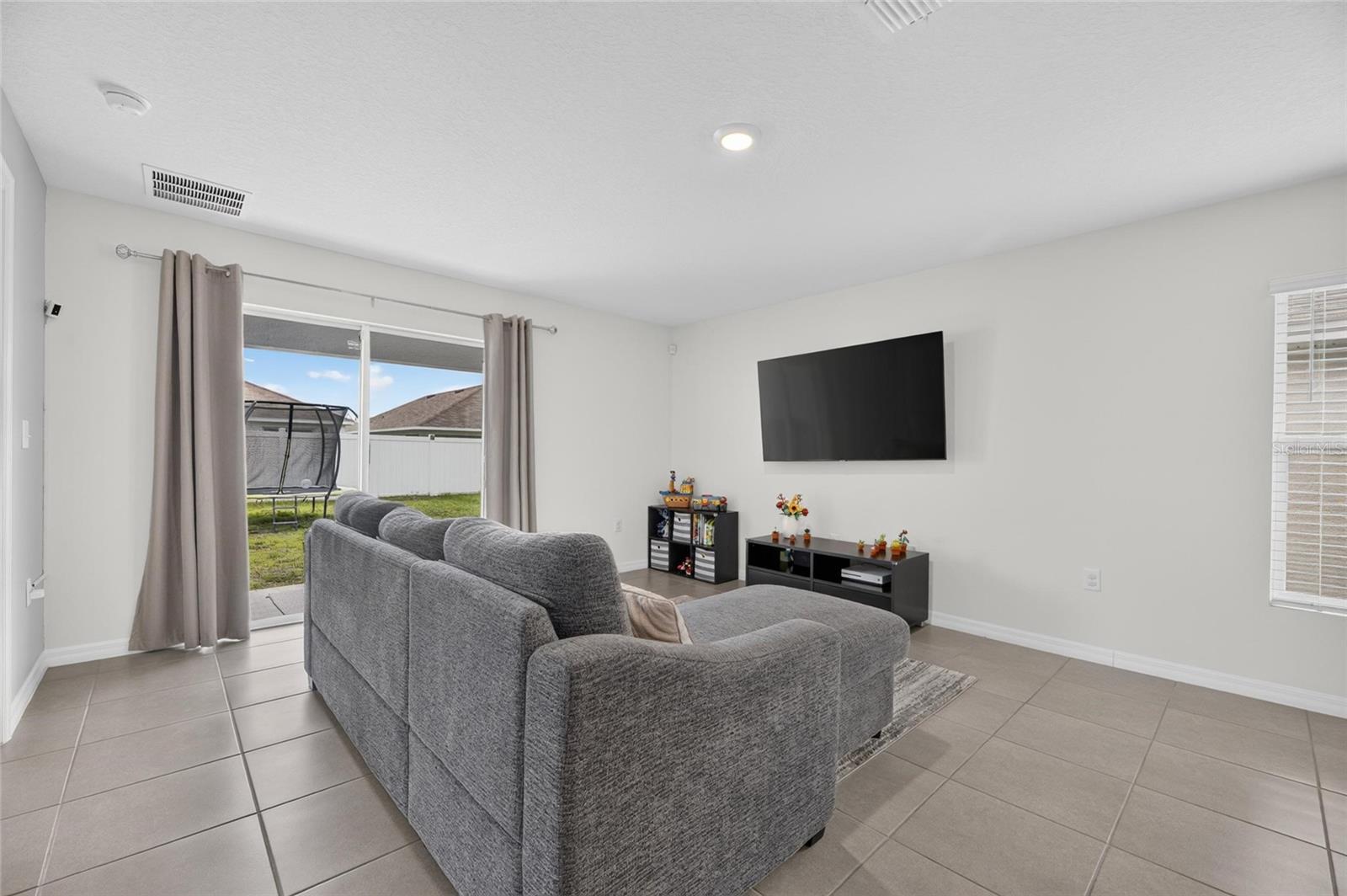 579 Olive Conch St Property Photo 23