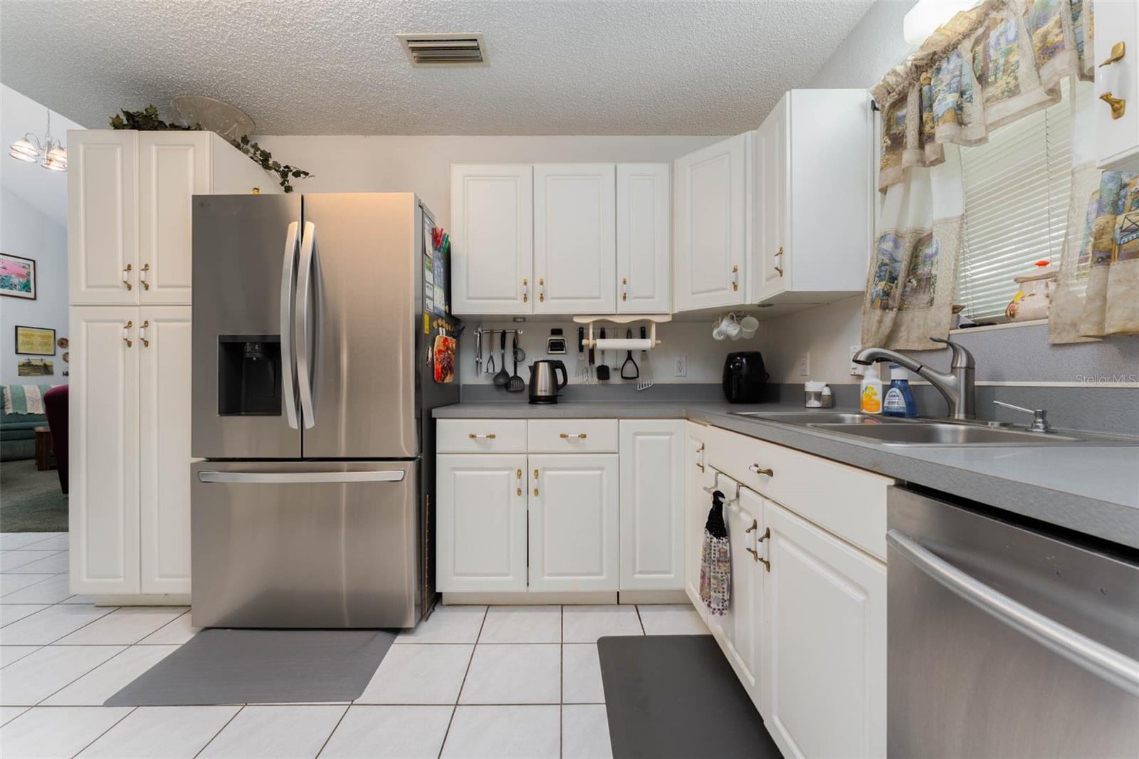 15370 Apache Dr Property Photo 12