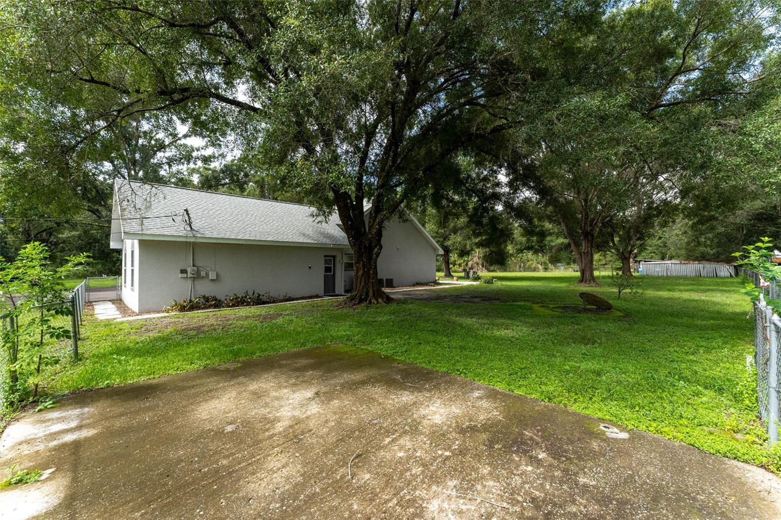 15370 Apache Dr Property Photo 28