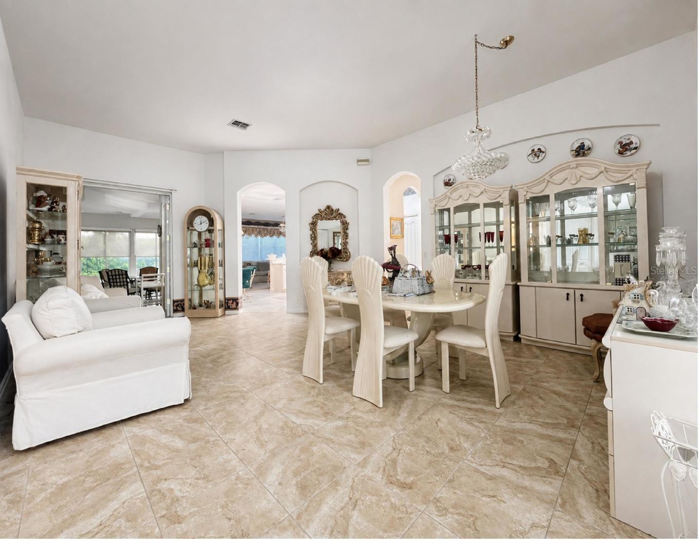 10924 Rain Hollow Ct Property Photo 4