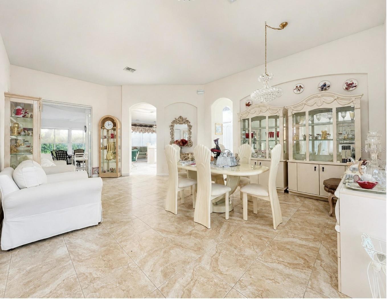 10924 Rain Hollow Ct Property Photo 6
