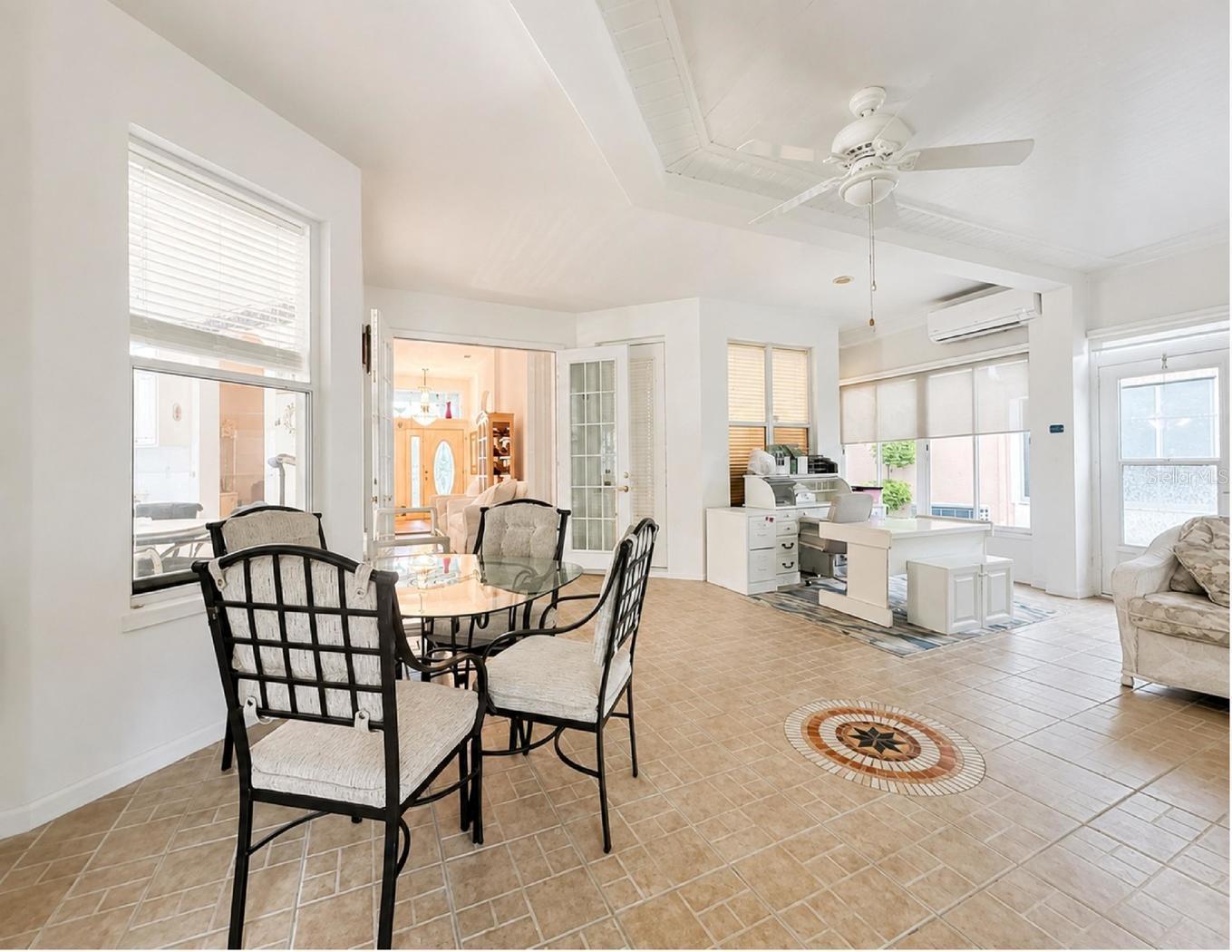 10924 Rain Hollow Ct Property Photo 12