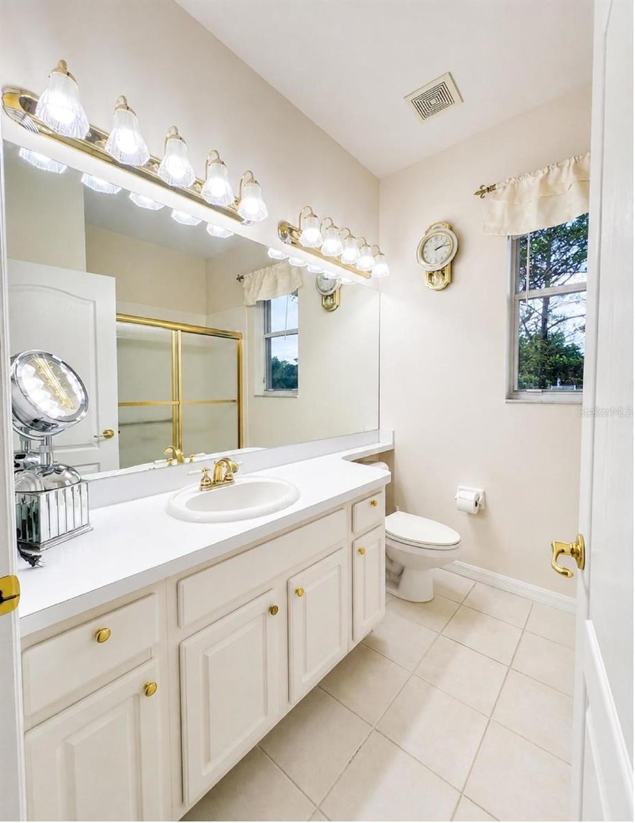 10924 Rain Hollow Ct Property Photo 34