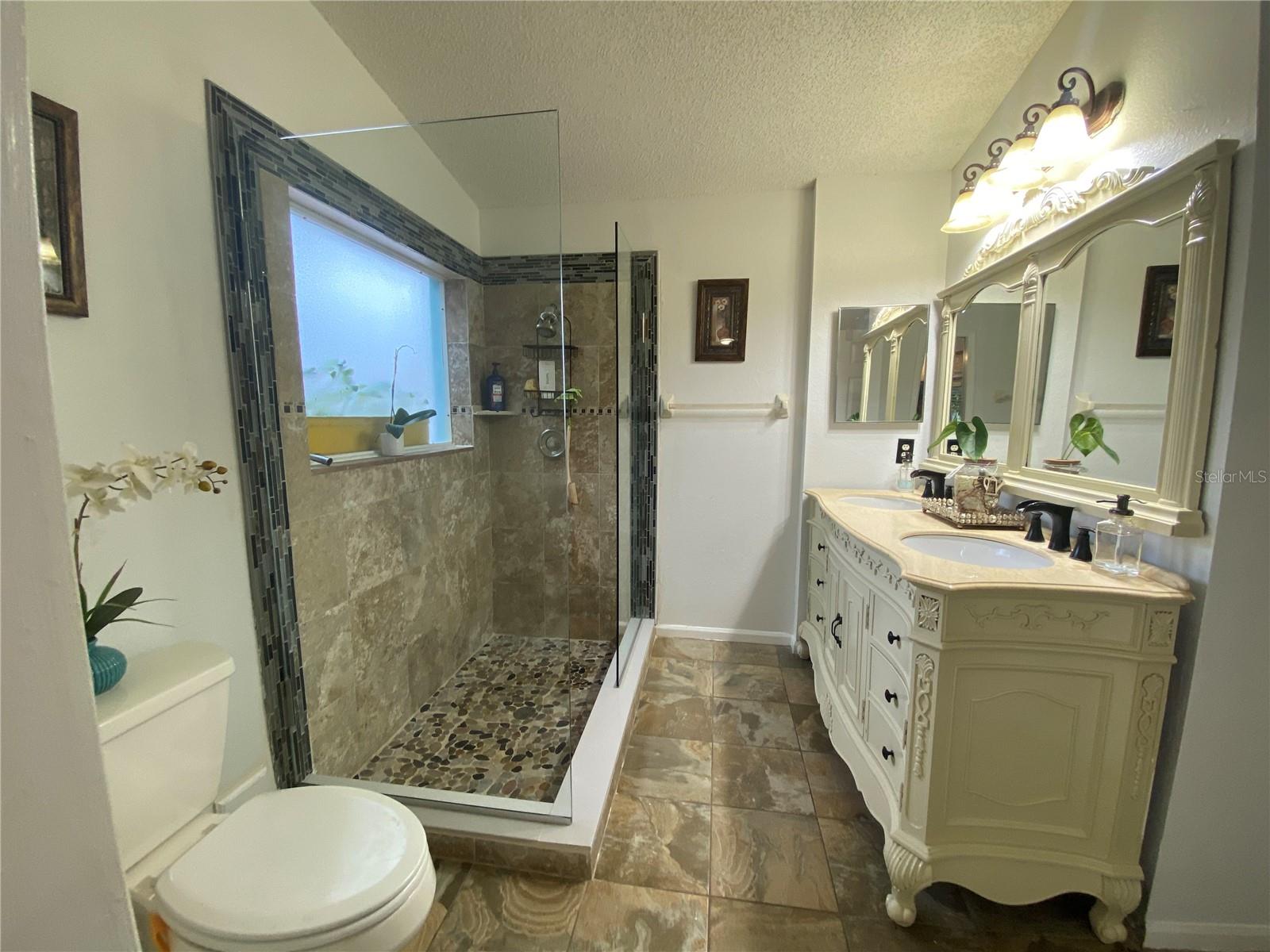 1420 Windjammer Pl Property Photo 17