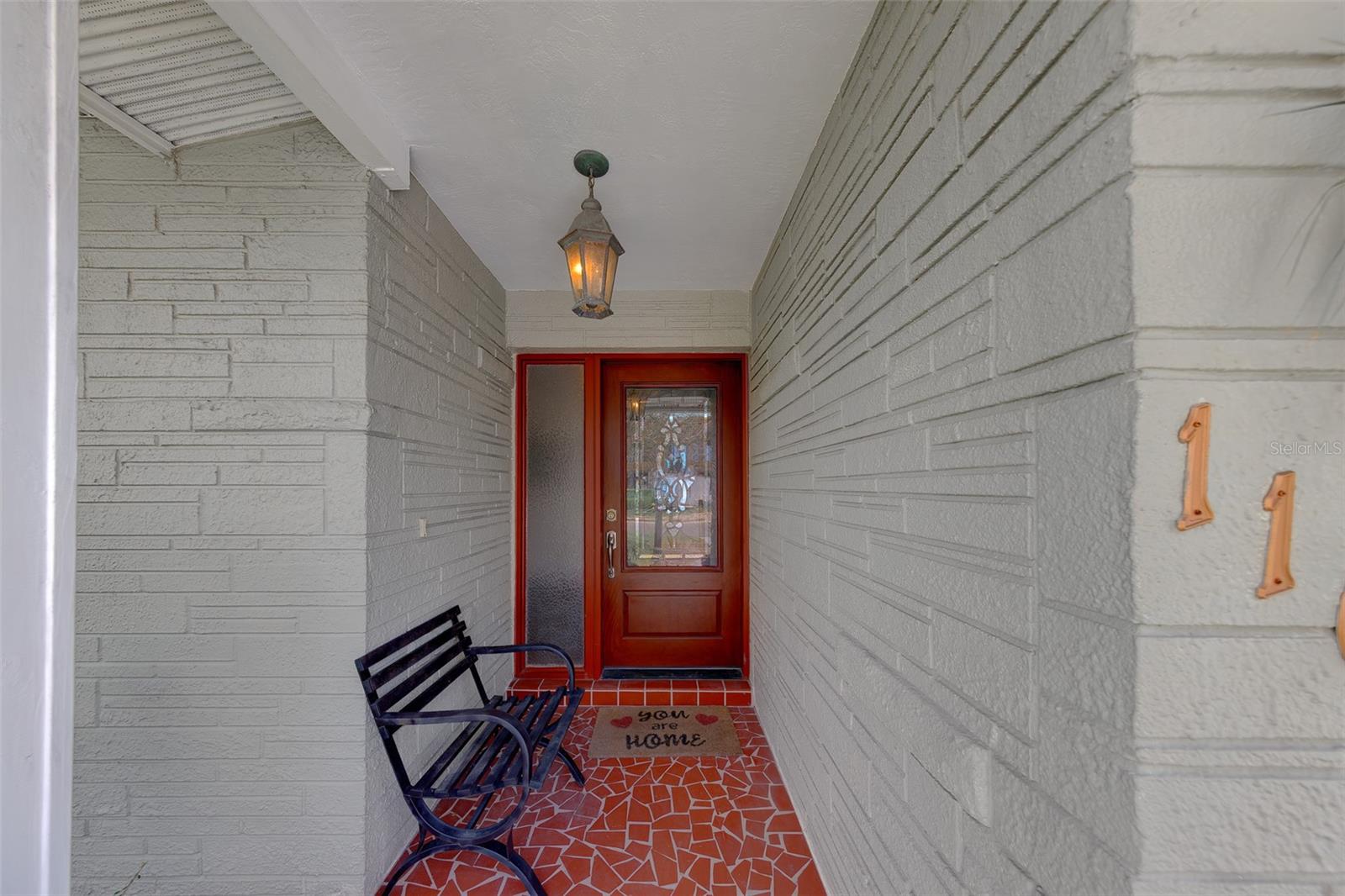 11602 Grove St Property Photo 4