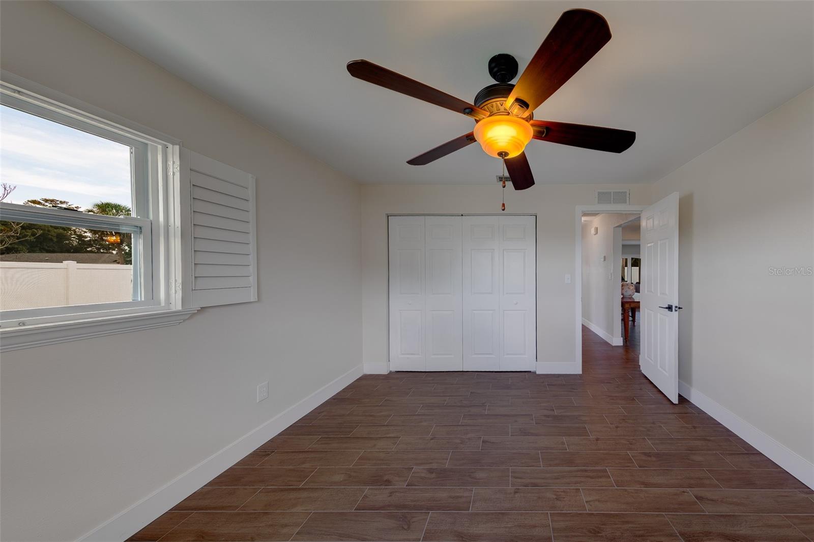 11602 Grove St Property Photo 38
