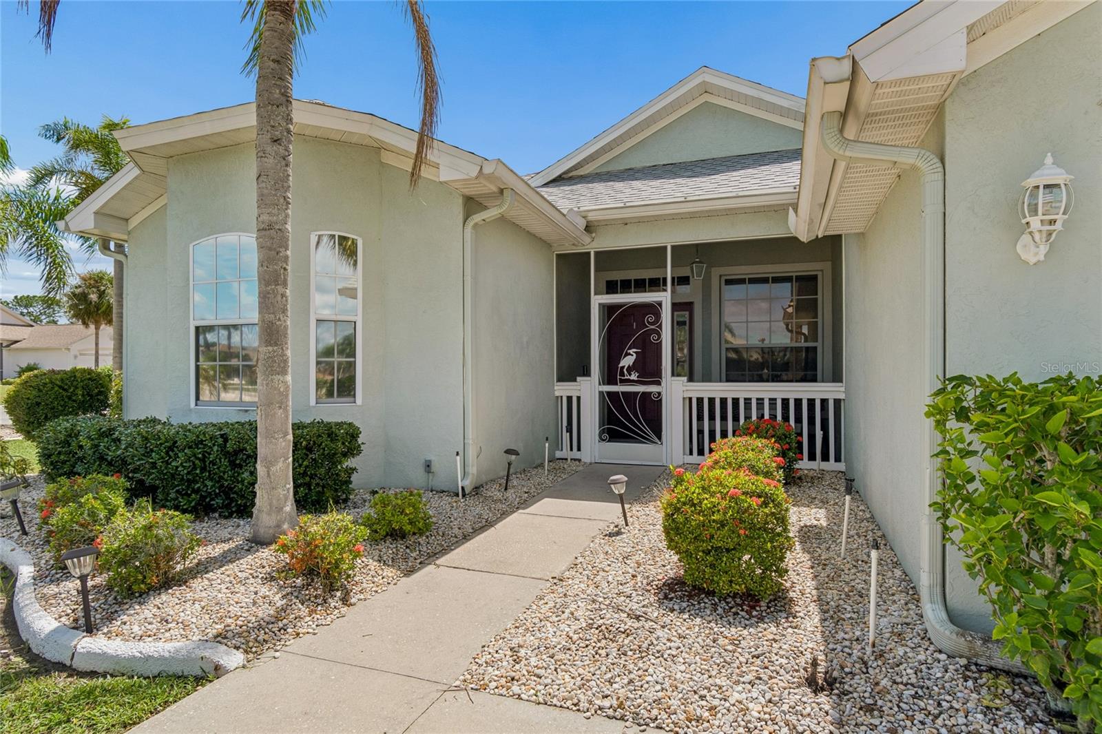 1119 Villeroy Dr Property Photo 4