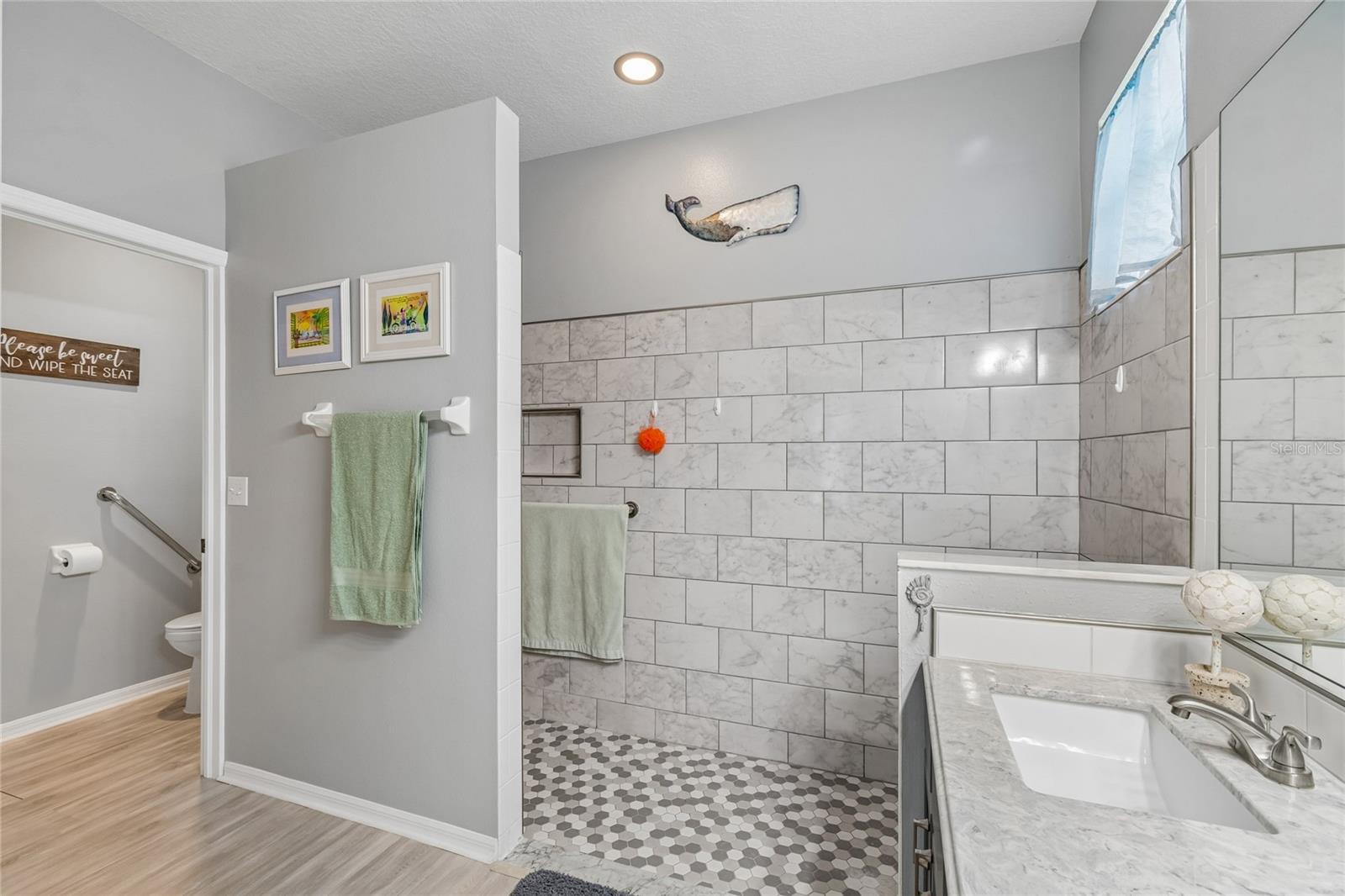 1119 Villeroy Dr Property Photo 36