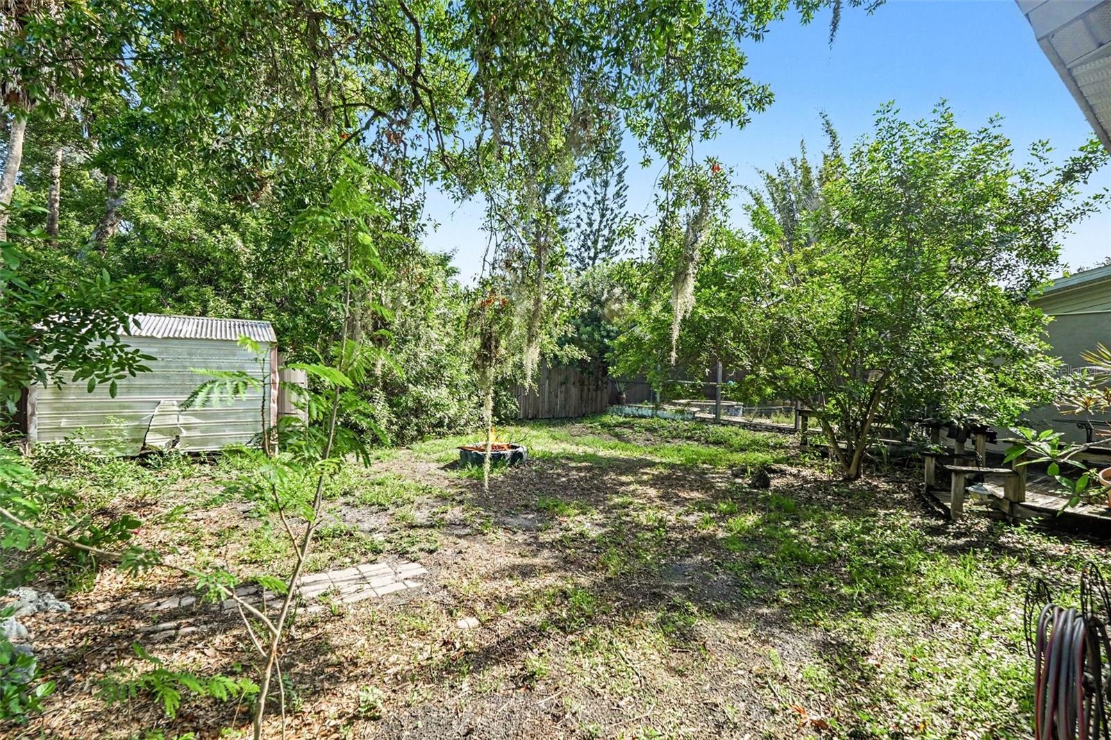 805 W College Ave Property Photo 32