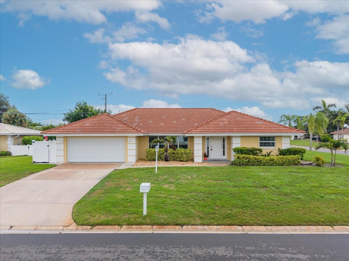 100 Matisse Cir W Property Photo 1