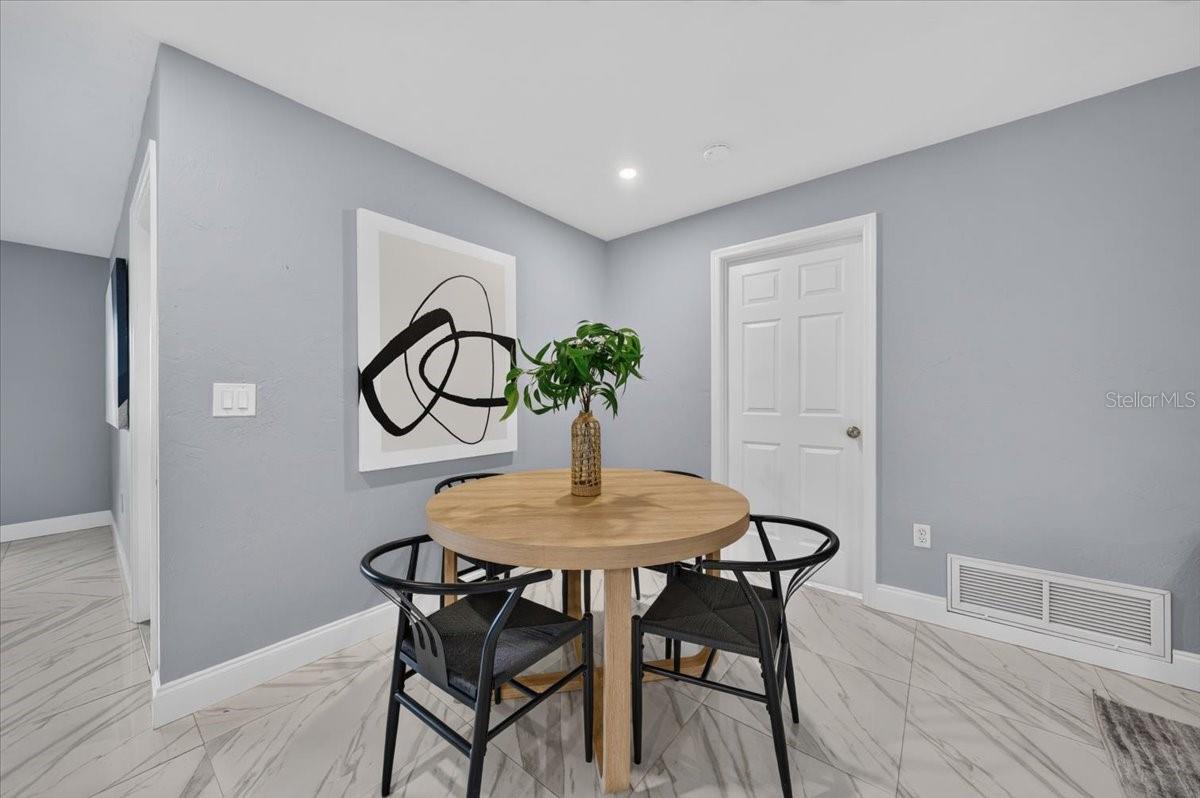 100 Matisse Cir W Property Photo 21
