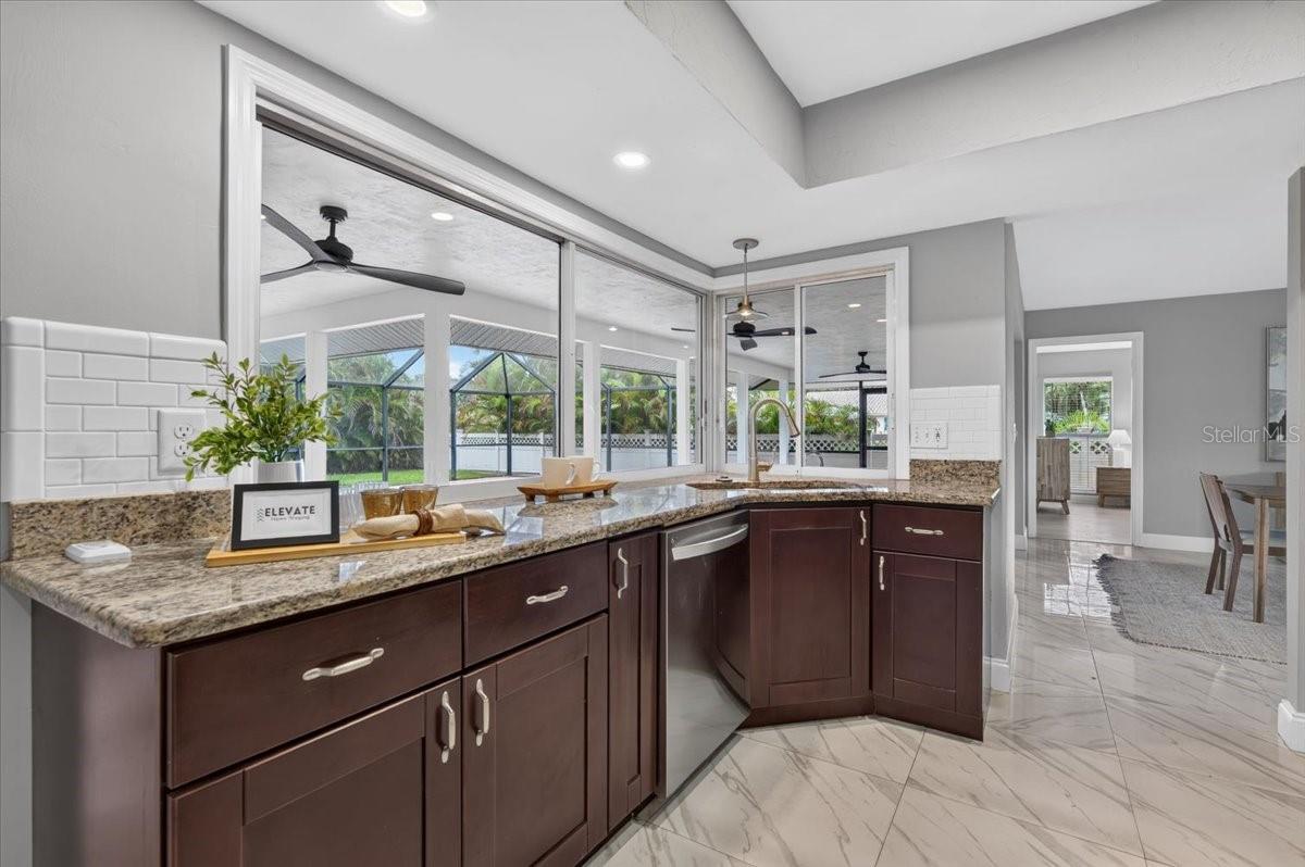 100 Matisse Cir W Property Photo 26