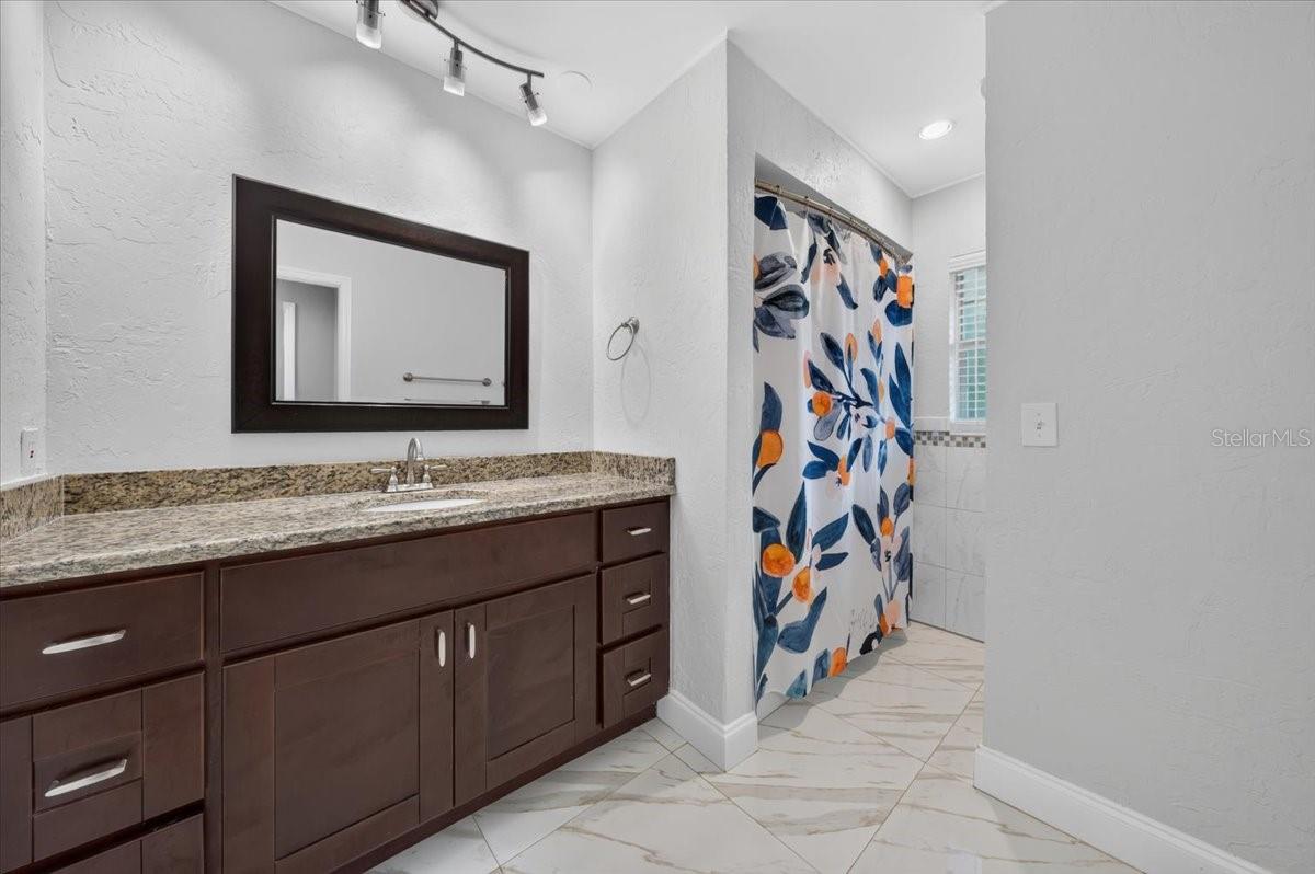 100 Matisse Cir W Property Photo 33