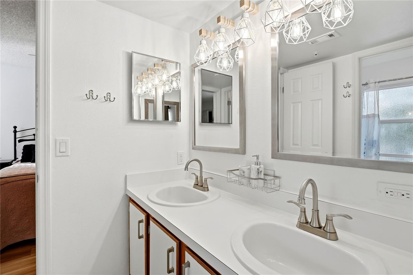 2400 Feather Sound Dr #427 Property Photo 18