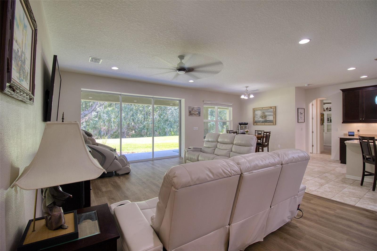 26888 Fiddlewood Loop Property Photo 17