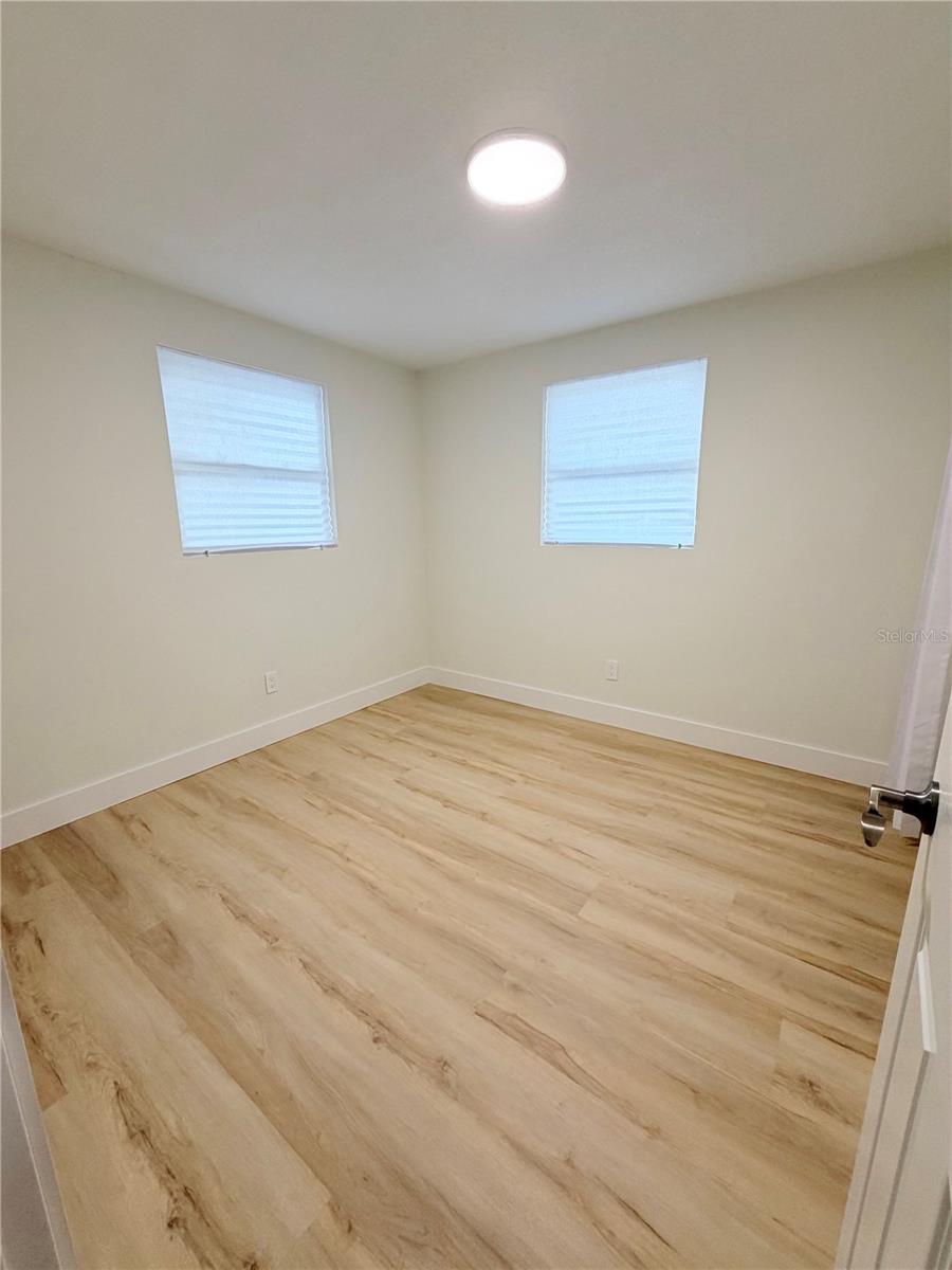 4533 W Fern St Property Photo 25