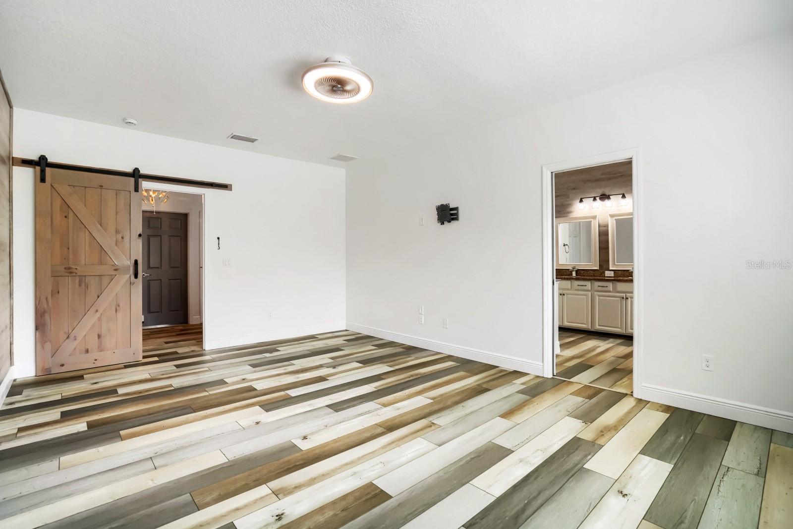 3951 Pacente Loop Property Photo 18