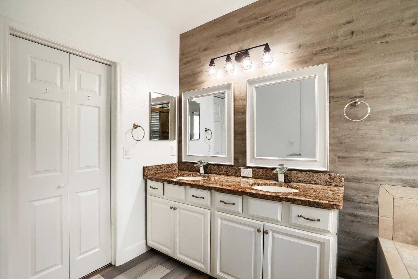 3951 Pacente Loop Property Photo 19