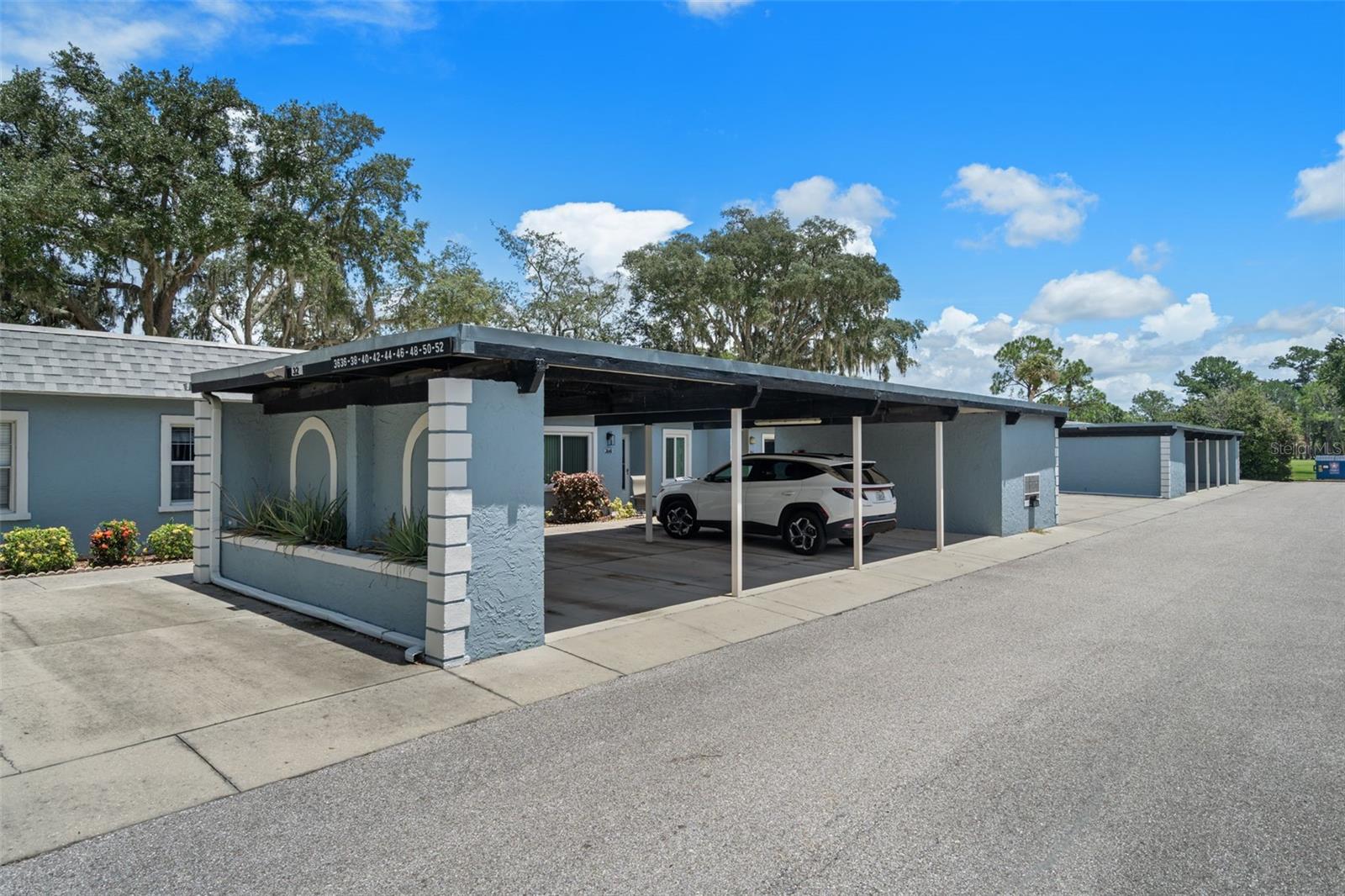3642 Trophy Blvd Property Photo 5