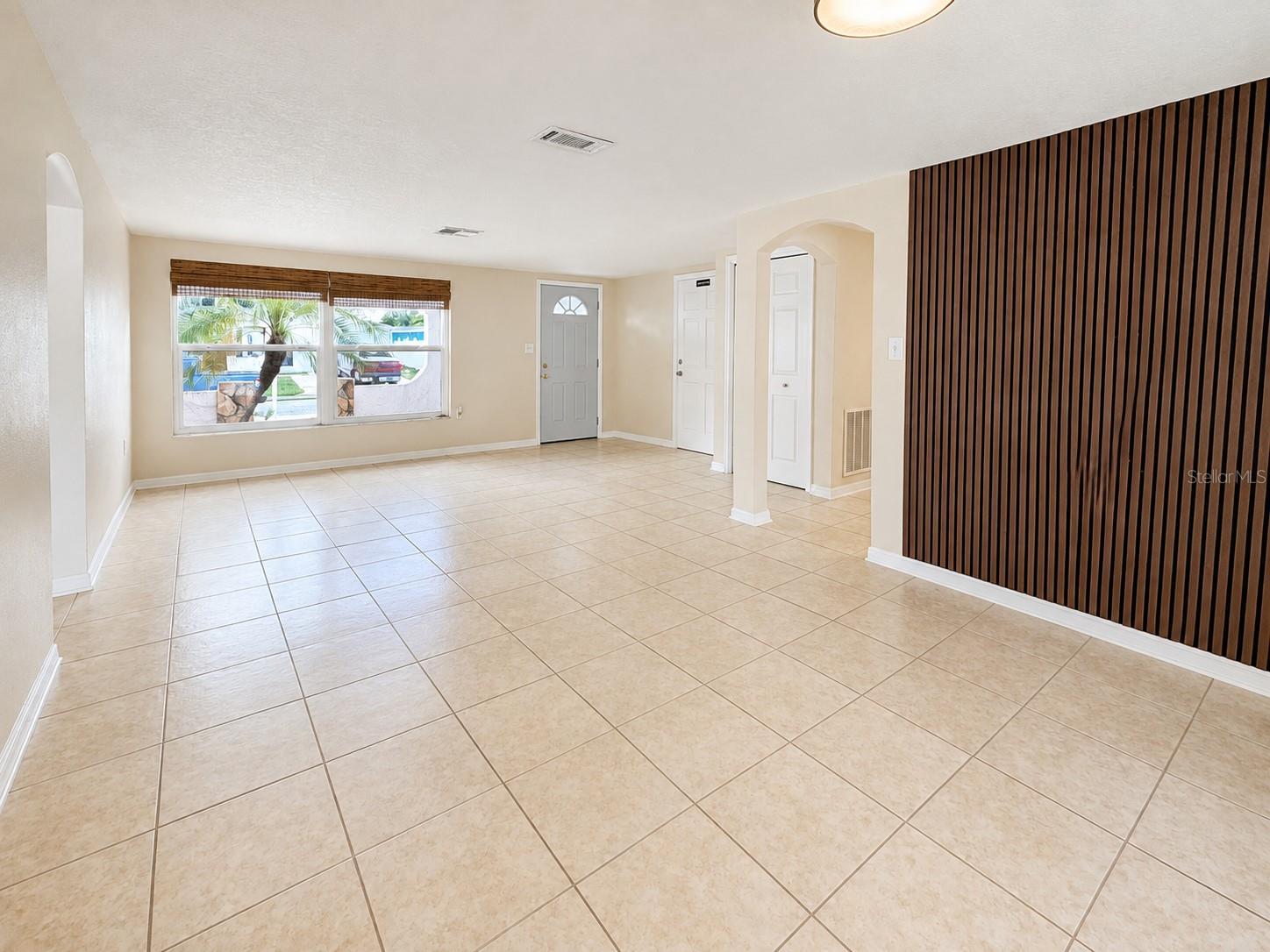9135 Greenbriar Ln Property Photo 19