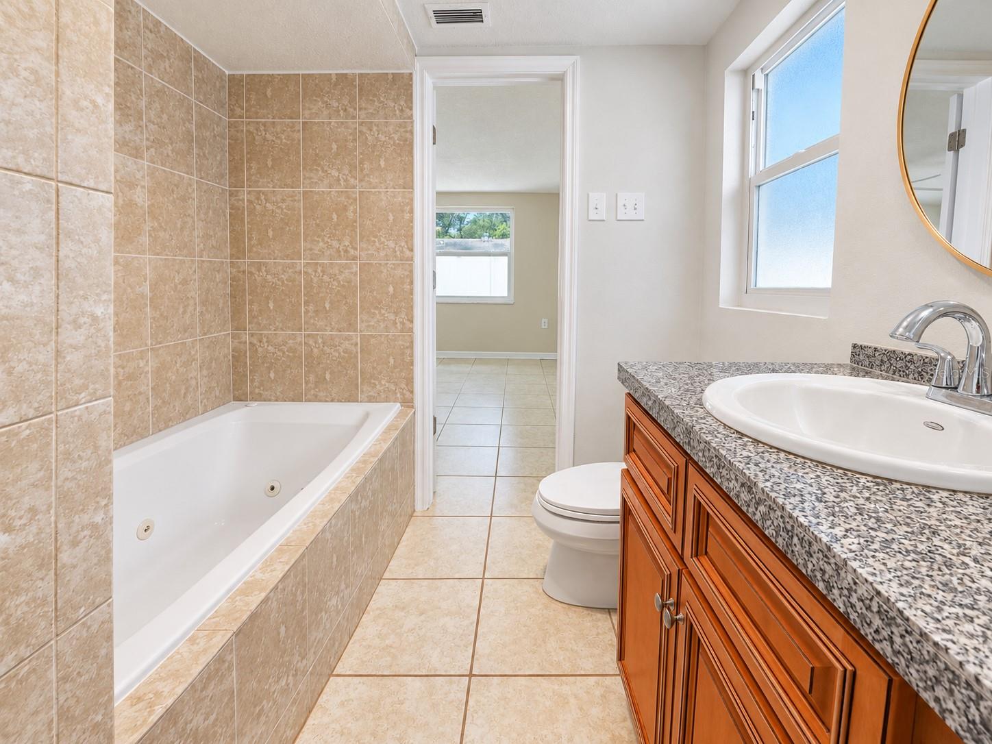 9135 Greenbriar Ln Property Photo 28